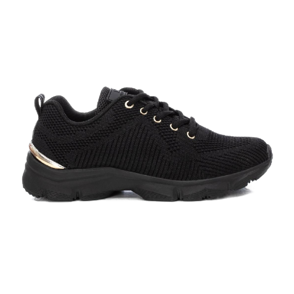 Shoes Deportivos marca Xti para mujer en color negro