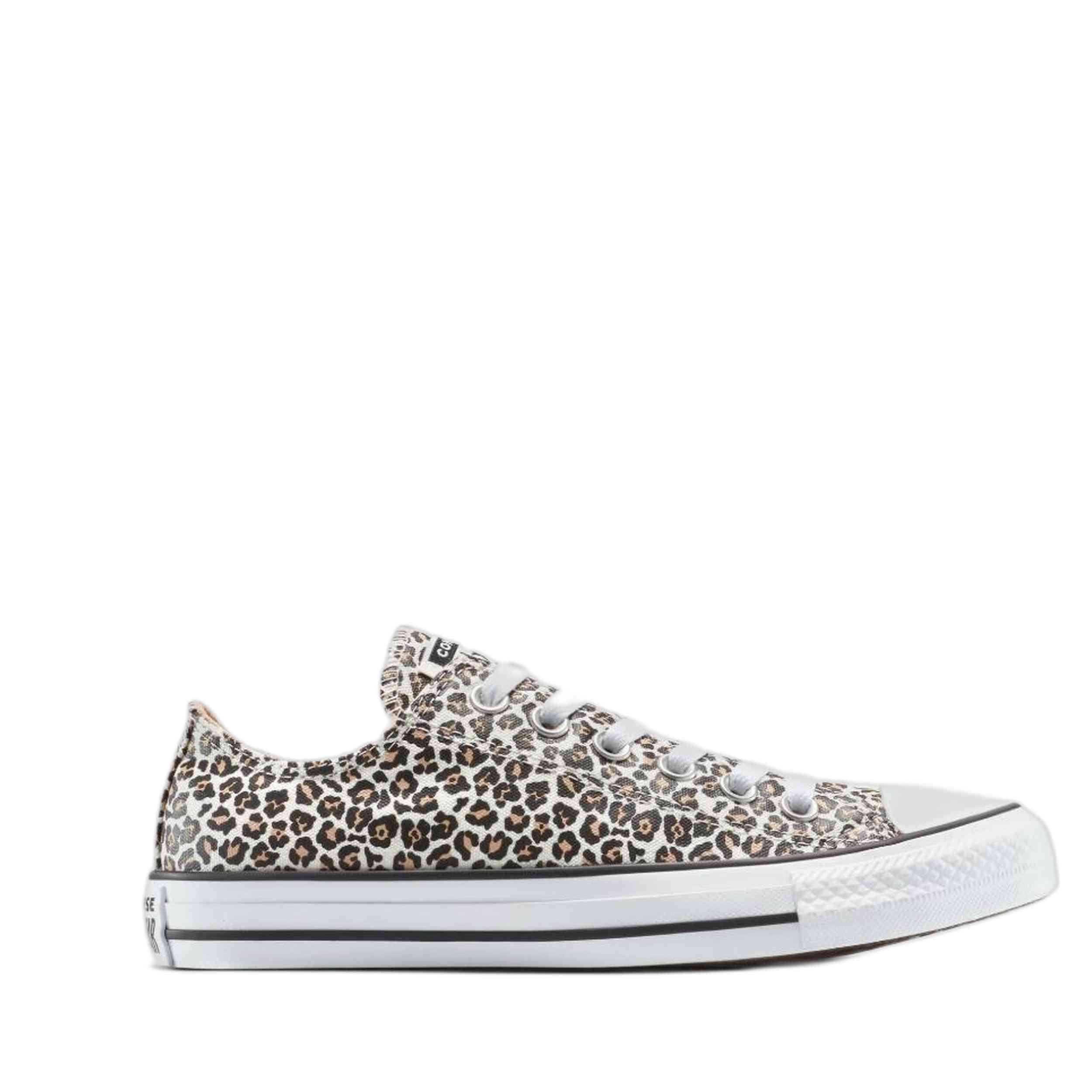 Calzado Converse modelo Chuck Taylor All Star en color Marca Blanca