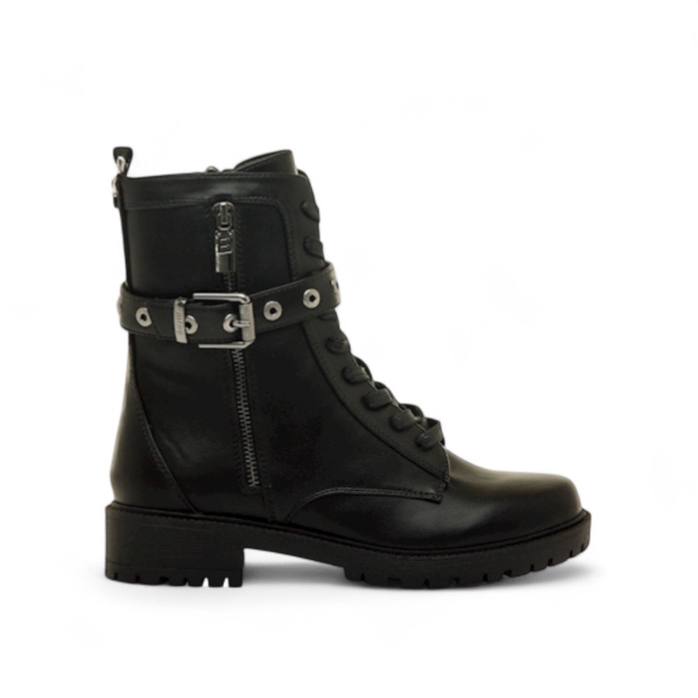 Botas Mustang modelo 54771 en color Negro