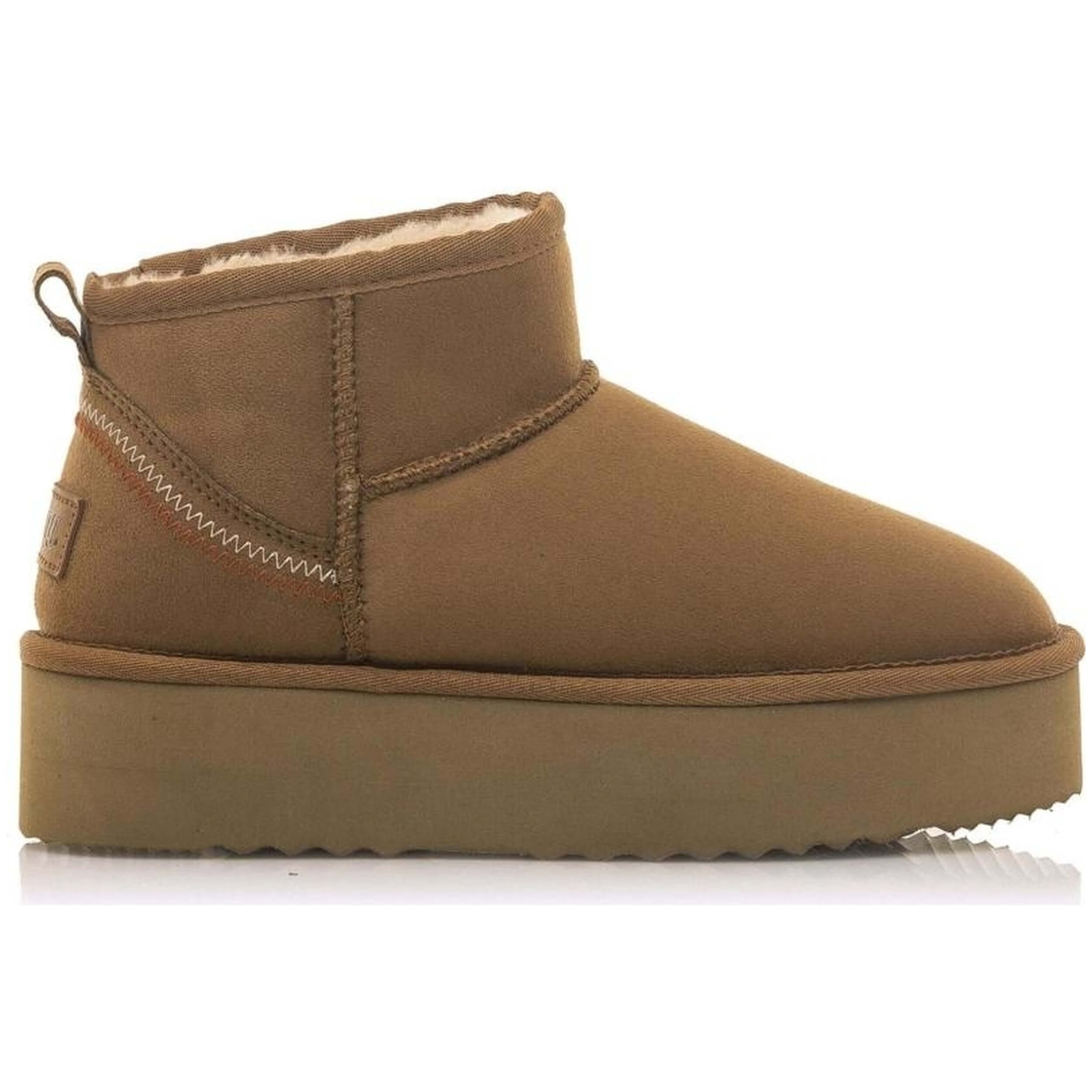 Botas marca Mustang modelo 59733 C50748 para mujer en color marrón