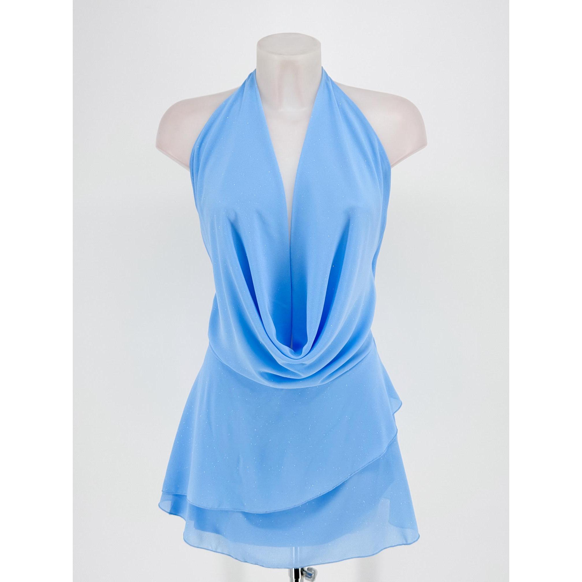 Vestido corto de chiffon para mujer con escote halter y diseño fluido. Tejido ligero con capas que aportan movimiento y elegancia. Disponible en varios colores, ideal para eventos, fiestas y ocasiones especiales.