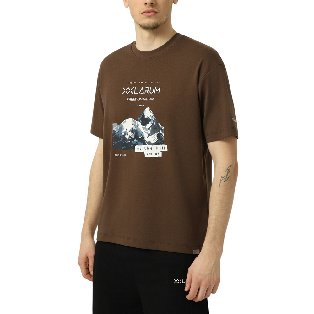 Camiseta de Hombre Larum Ravess - Suave y transpirable tejido de punto de algodón, ideal para el uso diario y los días calurosos