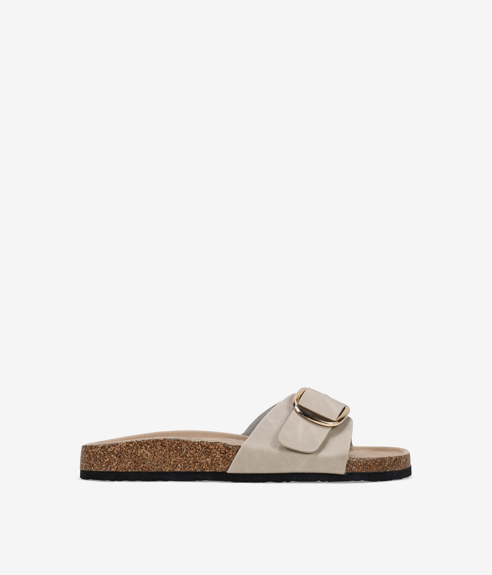 Bosanova Sandalias planas para mujer estilo pala en color beige con una tira ancha al empeine con hebilla metálica decorativa y suela bio de corcho. Sin cierre.