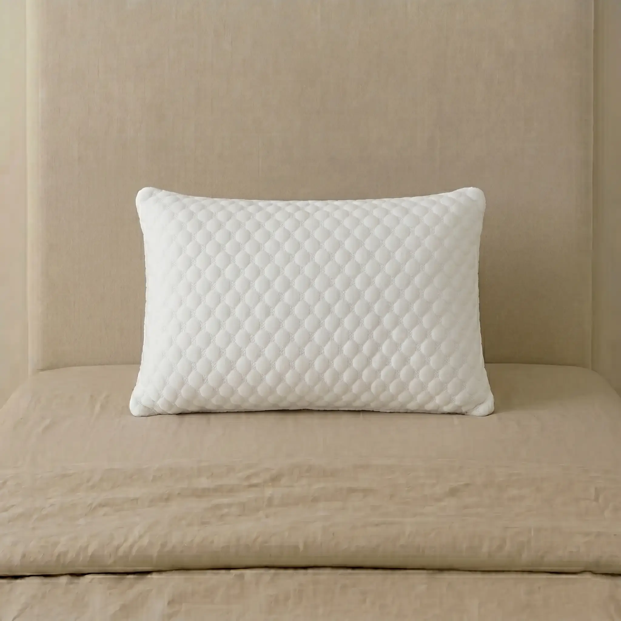 Almohada de Viaje Cervical Viscoelastica | Alma de Almohada | Fabricada en Espana