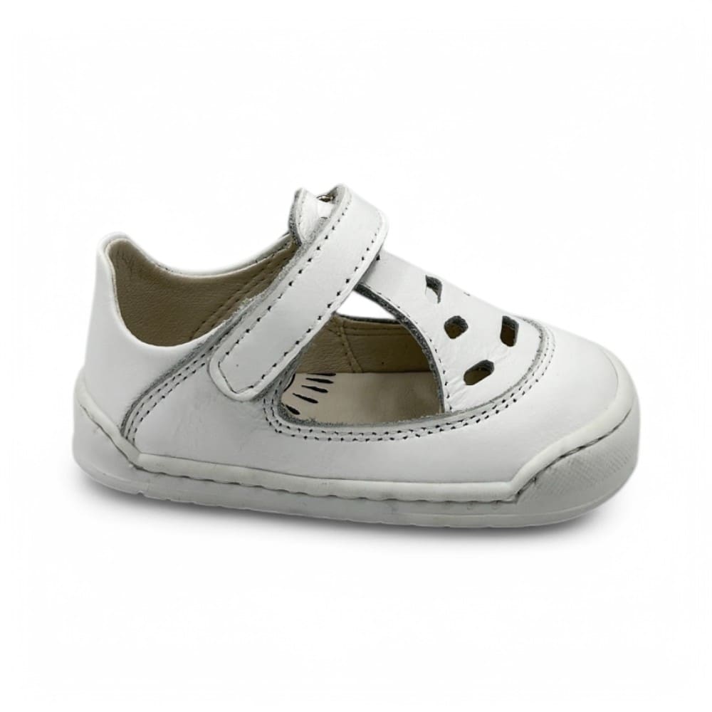 Sandalias Mustang modelo 49061 en color Blanco