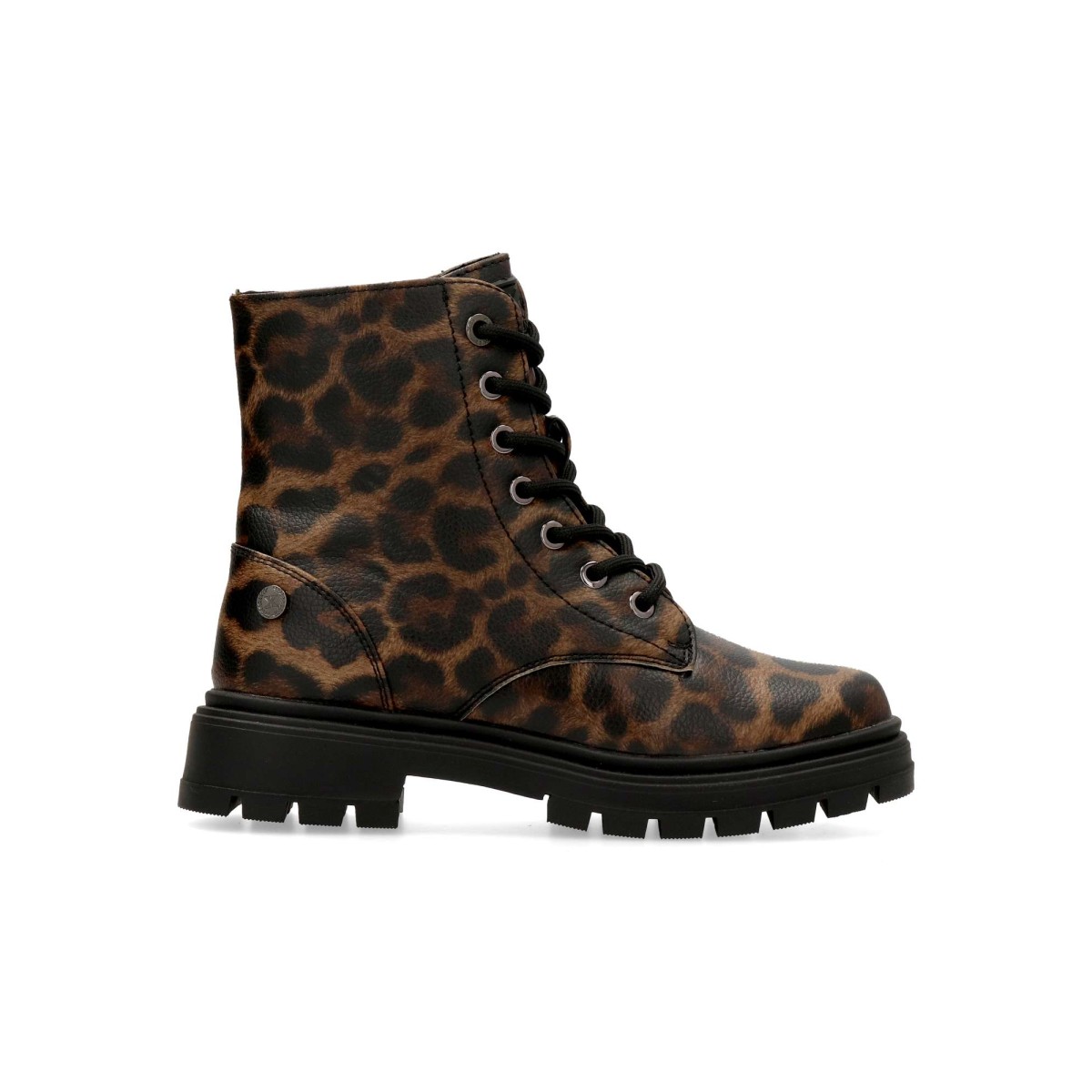 XTI - Botines militares print leopardo para niña, fabricados en material sintético con cierre de cordones y cremallera interior, suela de goma antideslizante y certificación vegana