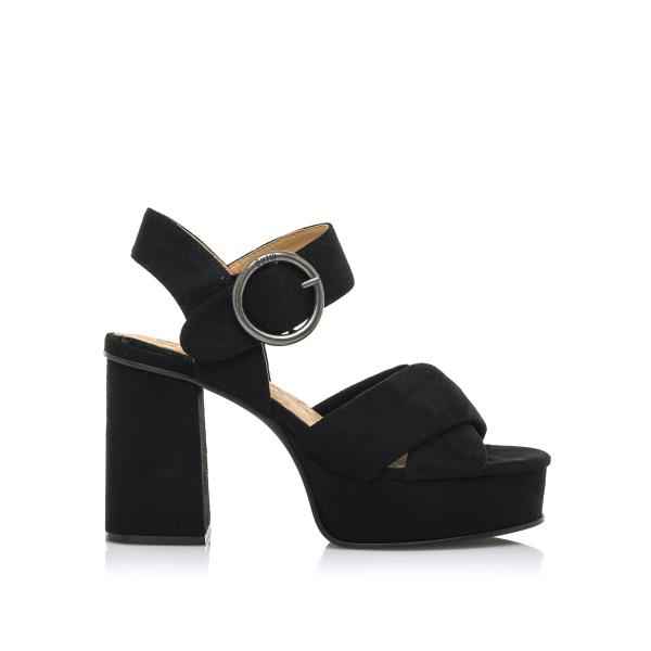 Calzado Sandalias marca Mustang modelo 53402Ne para mujer en color negro
