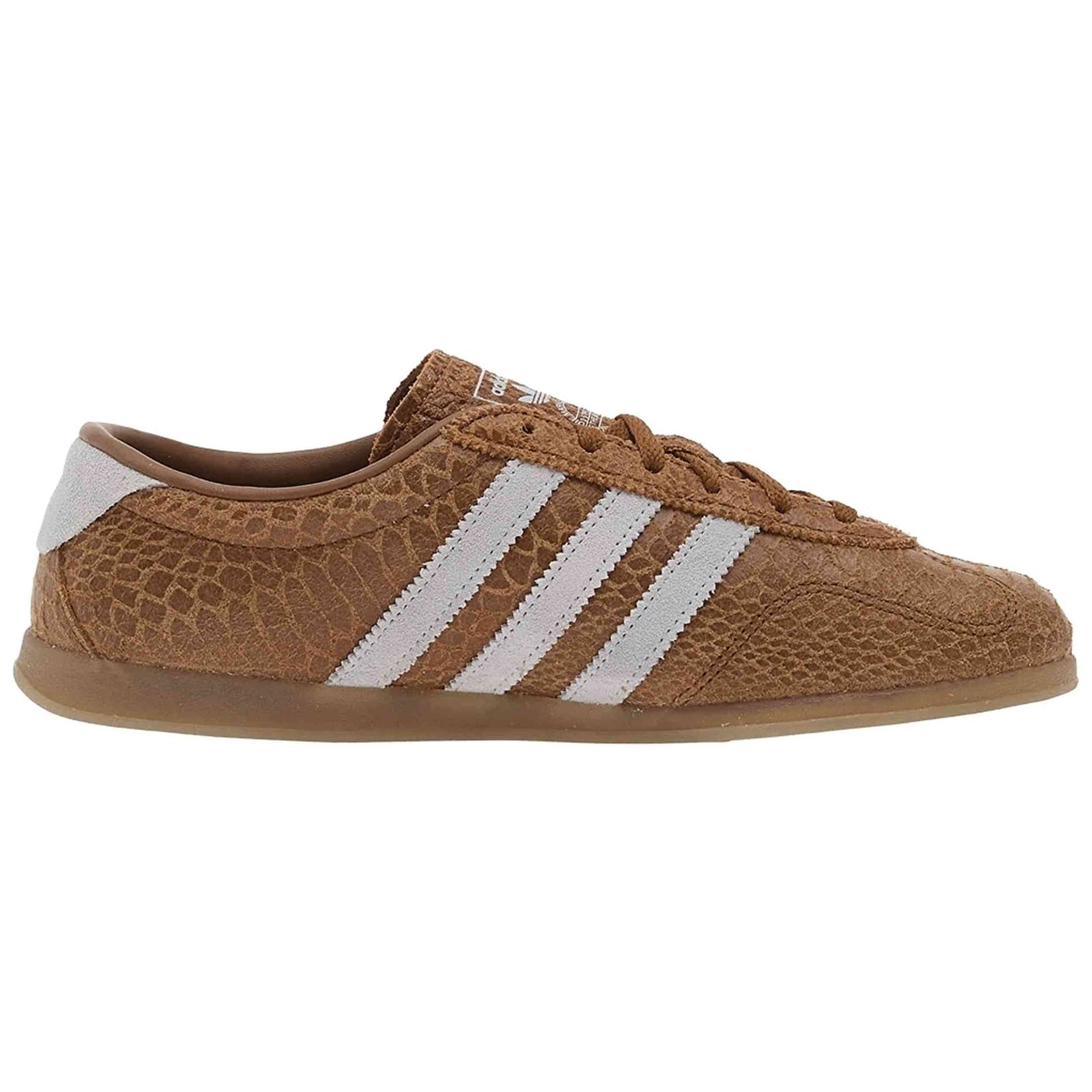 Zapatilla Adidas modelo KI3578 para Mujer en color Marron