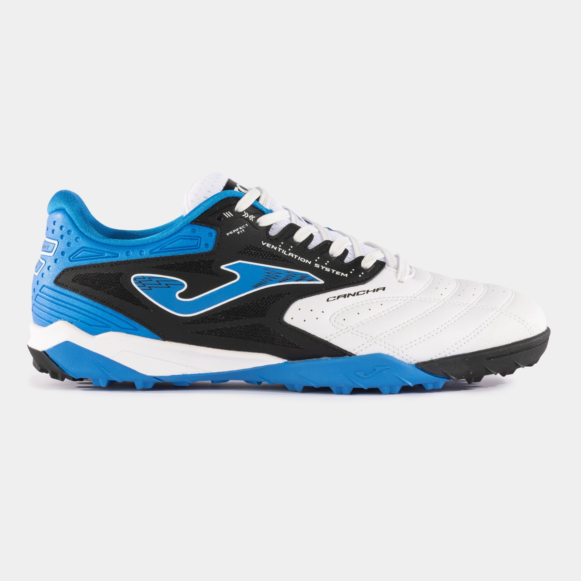 JOMA BOTAS FUTBOL CANCHA 2402TF COLOR BLANCO CON AZUL