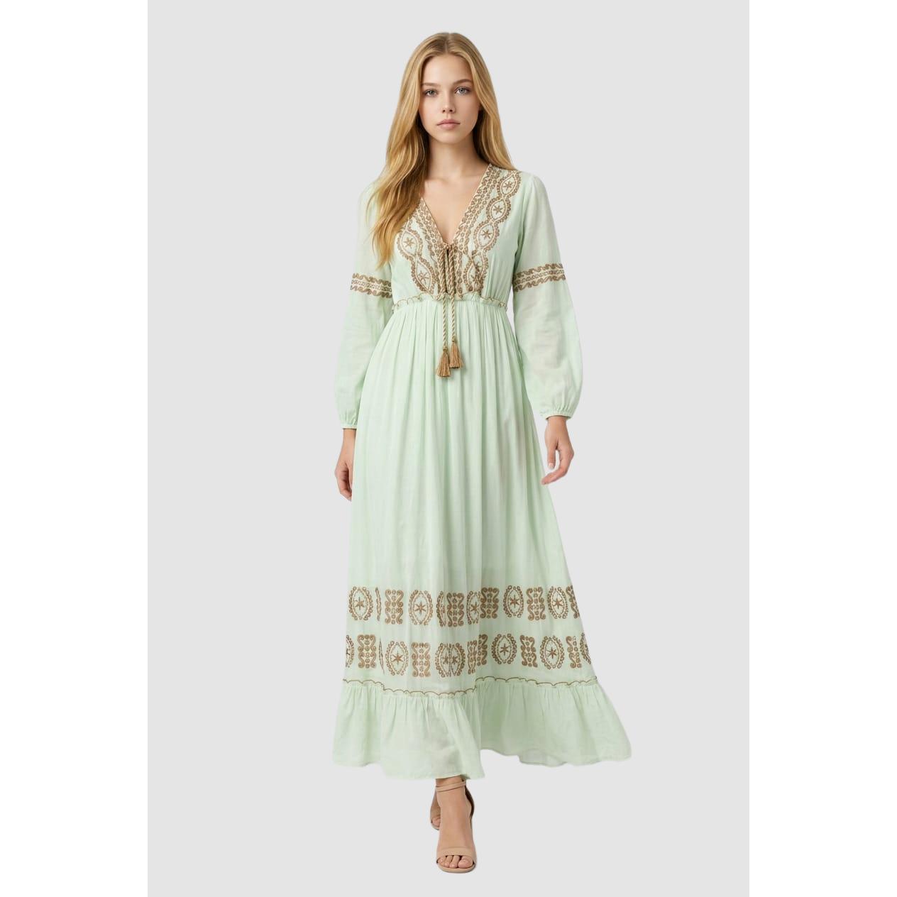 Vestido largo boho Marca BanBat para mujer de viscosa 100%, con bordados artesanales, escote en V y cintura elástica ajustable, ideal para primavera y verano REF: 12451