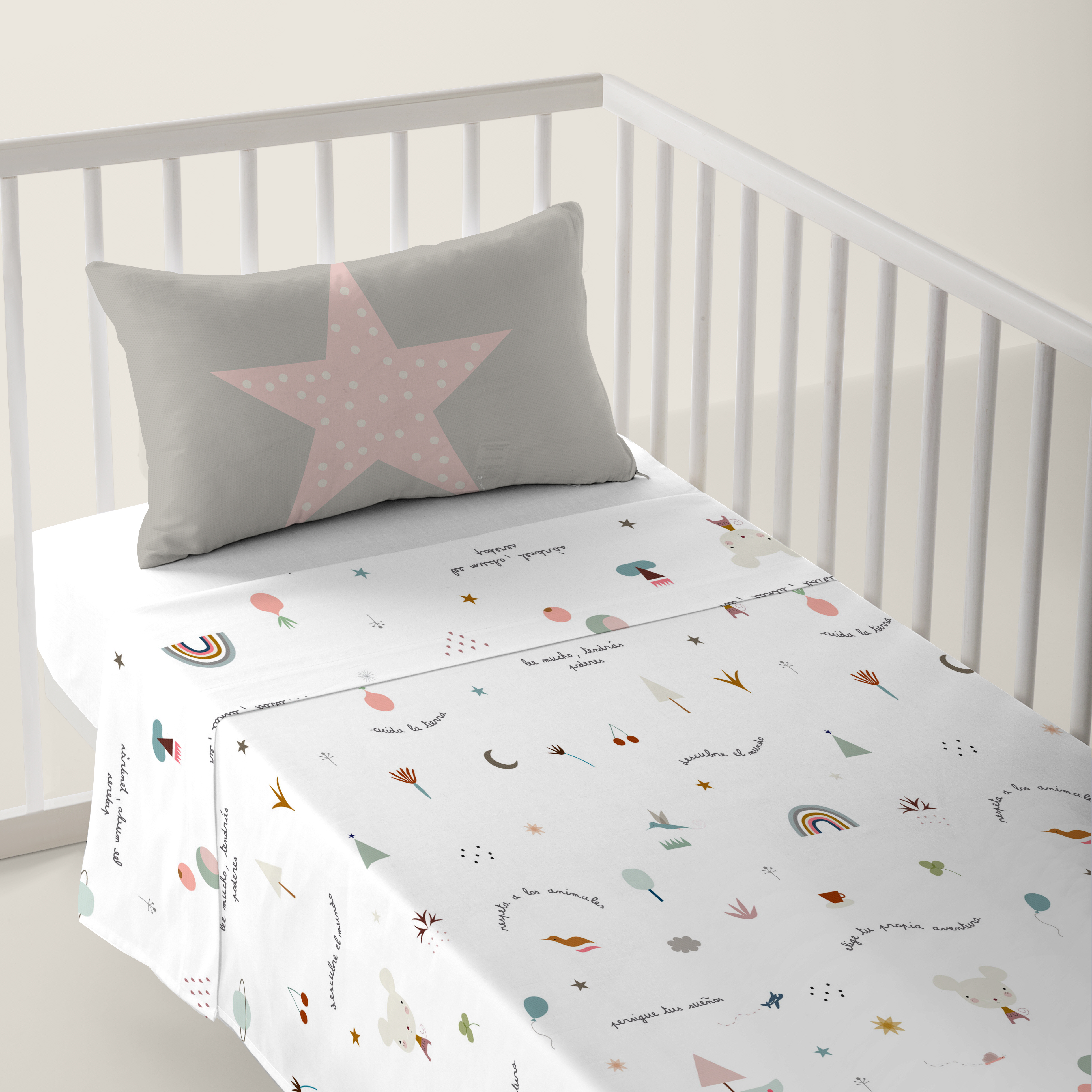 HACIENDO EL INDIO - Juego de Sábanas Cuna Estampado 100% Algodón - Juego de 2 Piezas Incluye Sábana Encimera y 1 Funda de Almohada - 100x130/120x180 cm - 13 Modelos Disponibles - Fabricado en España