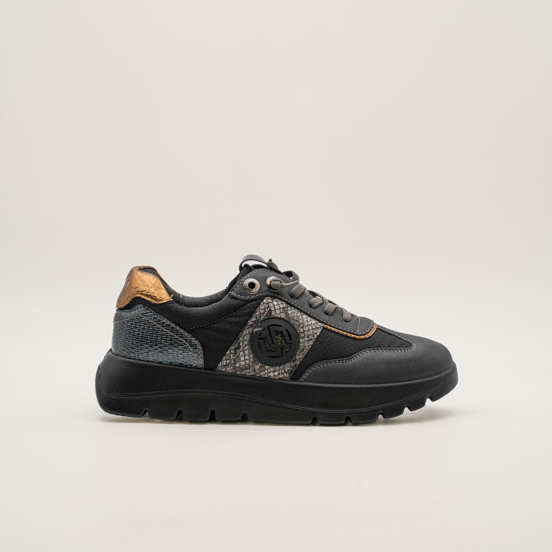 Zapatillas con plataforma y texturas combinadas de mujer Mysoft 26M623