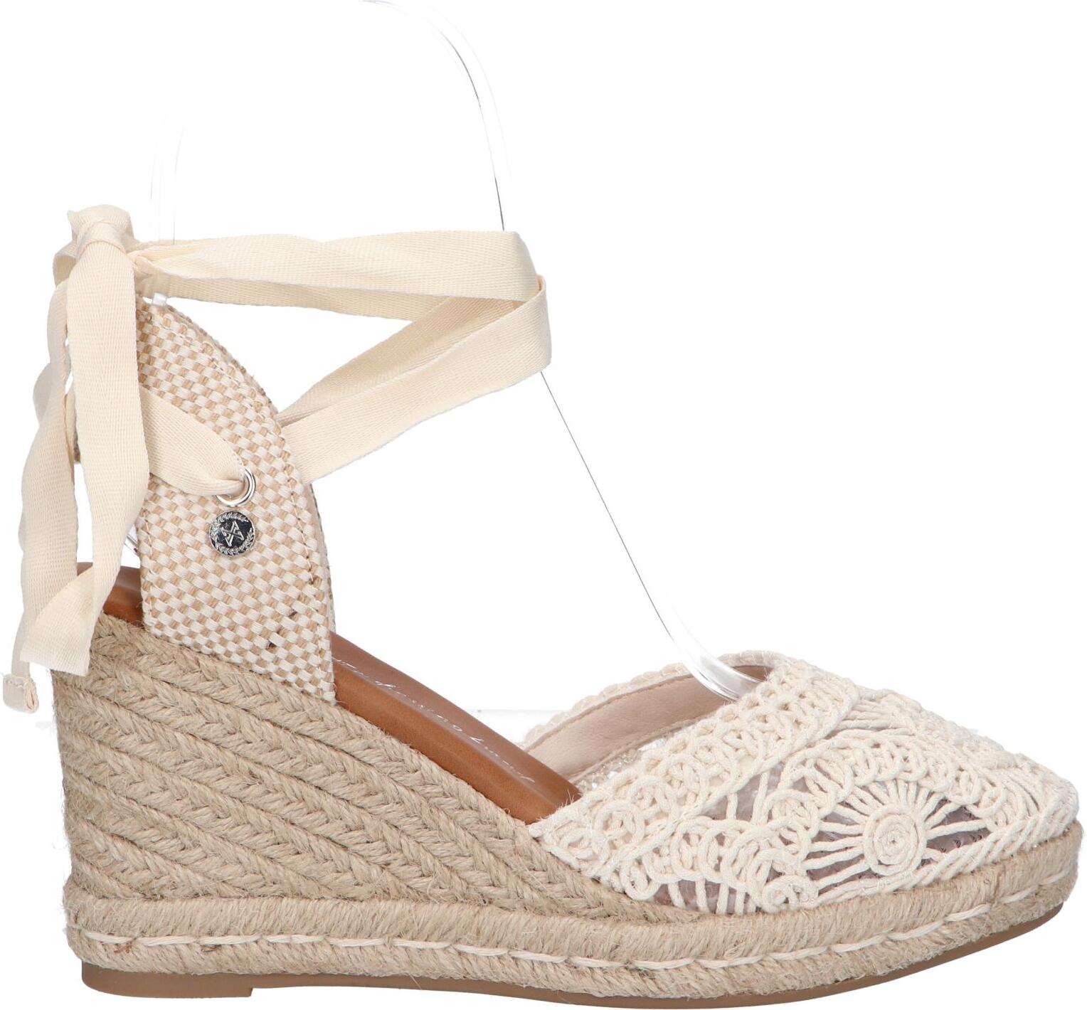 Xti women's sandals 142336   Beige textile