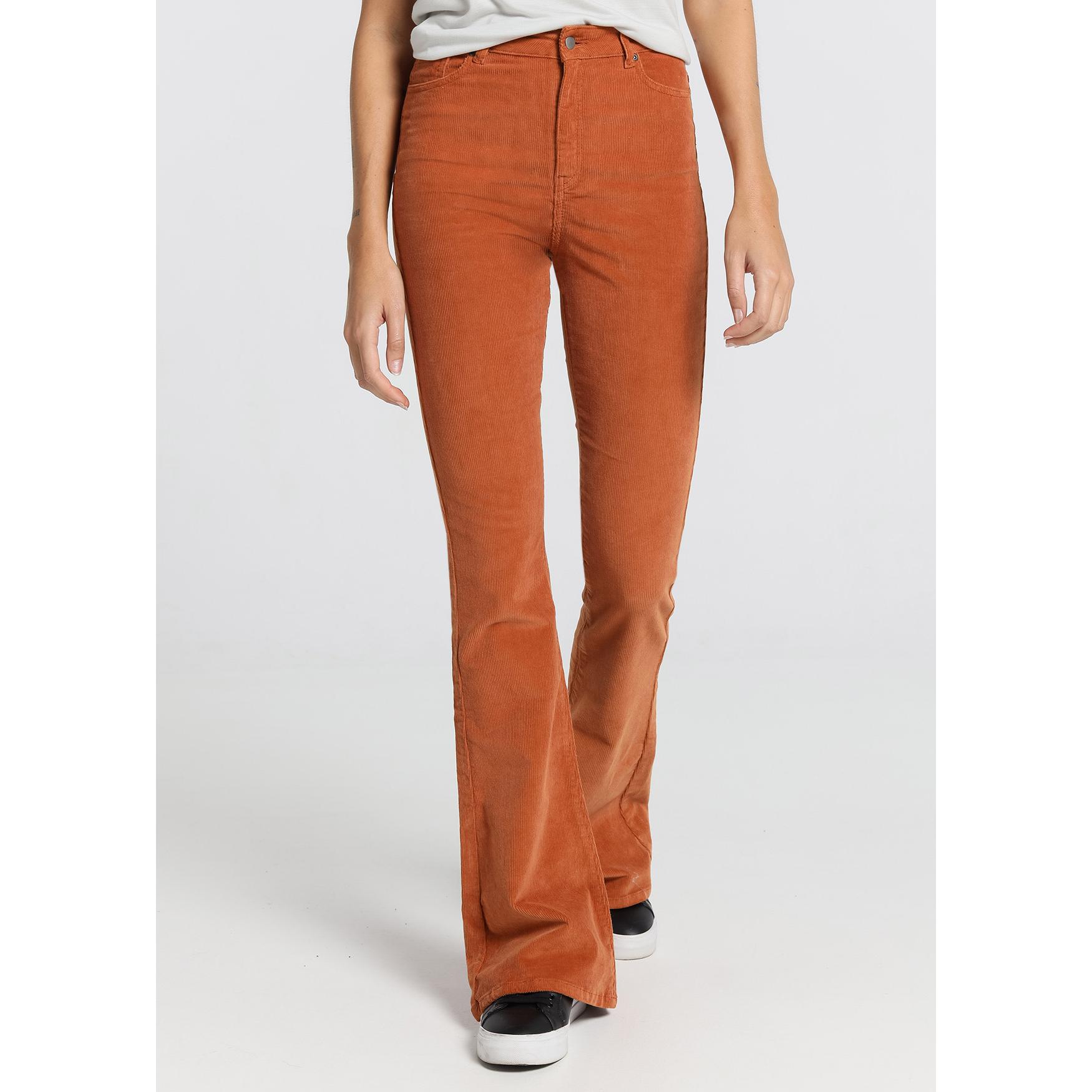 CIMARRON - Pantalon Denim - Carla Flare fit - Tallaje en Pulgadas- Tallaje en Pulgadas