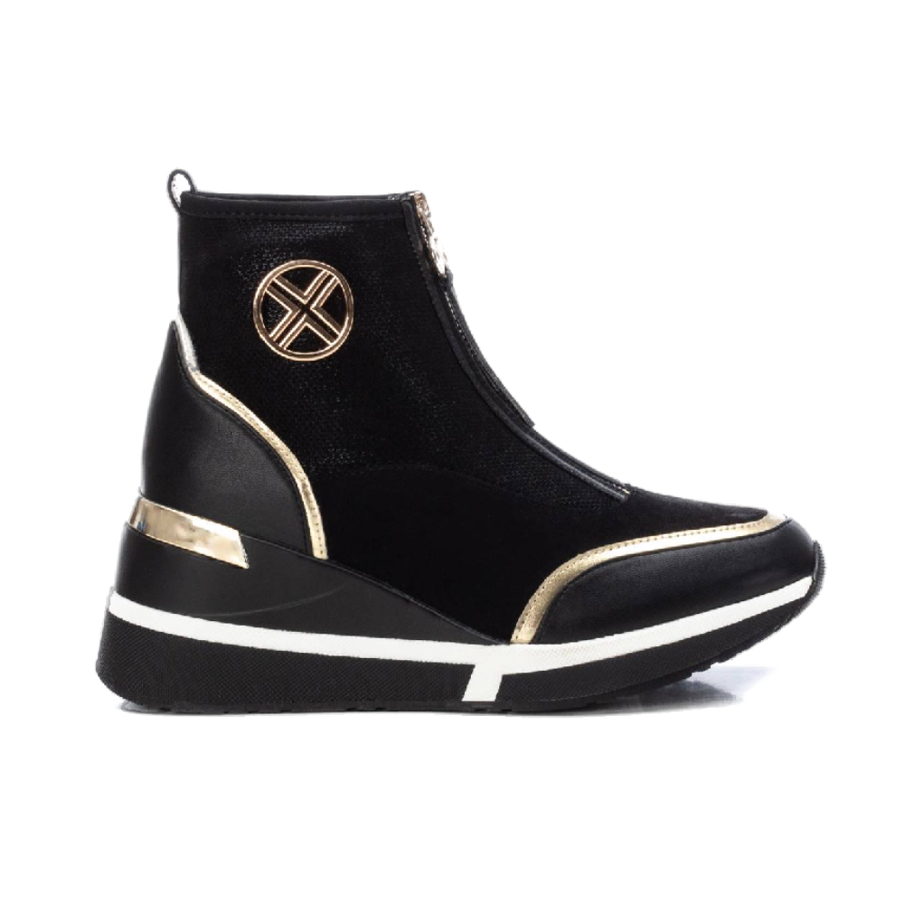 Shoes Deportivos marca Xti para mujer en color negro