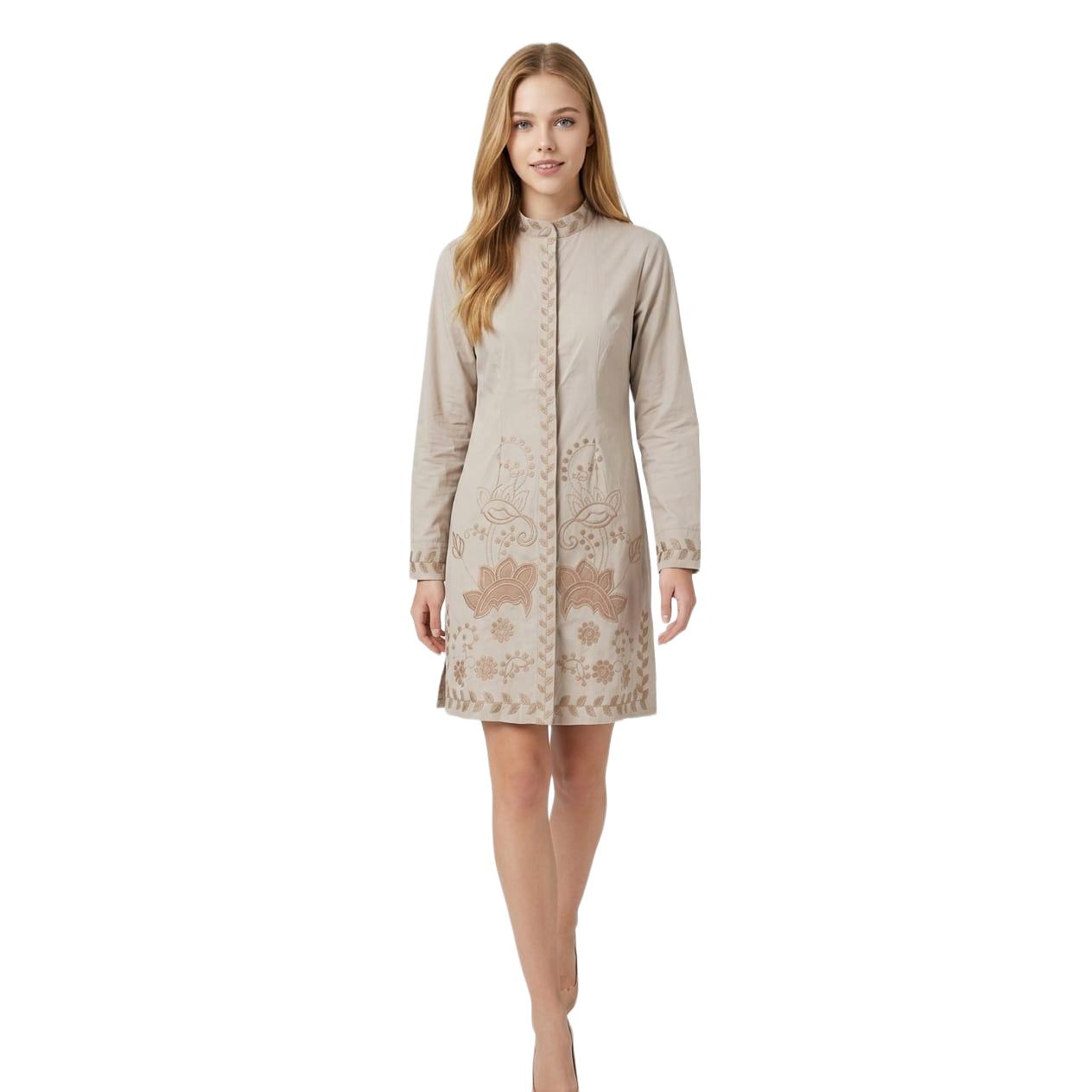 Vestido camisero Marca BanBat de algodón bordado para mujer, elegante con cuello alto y mangas largas, 95% algodón y 5% elastano, ideal para día a día y ocasiones especiales- REF: D7605