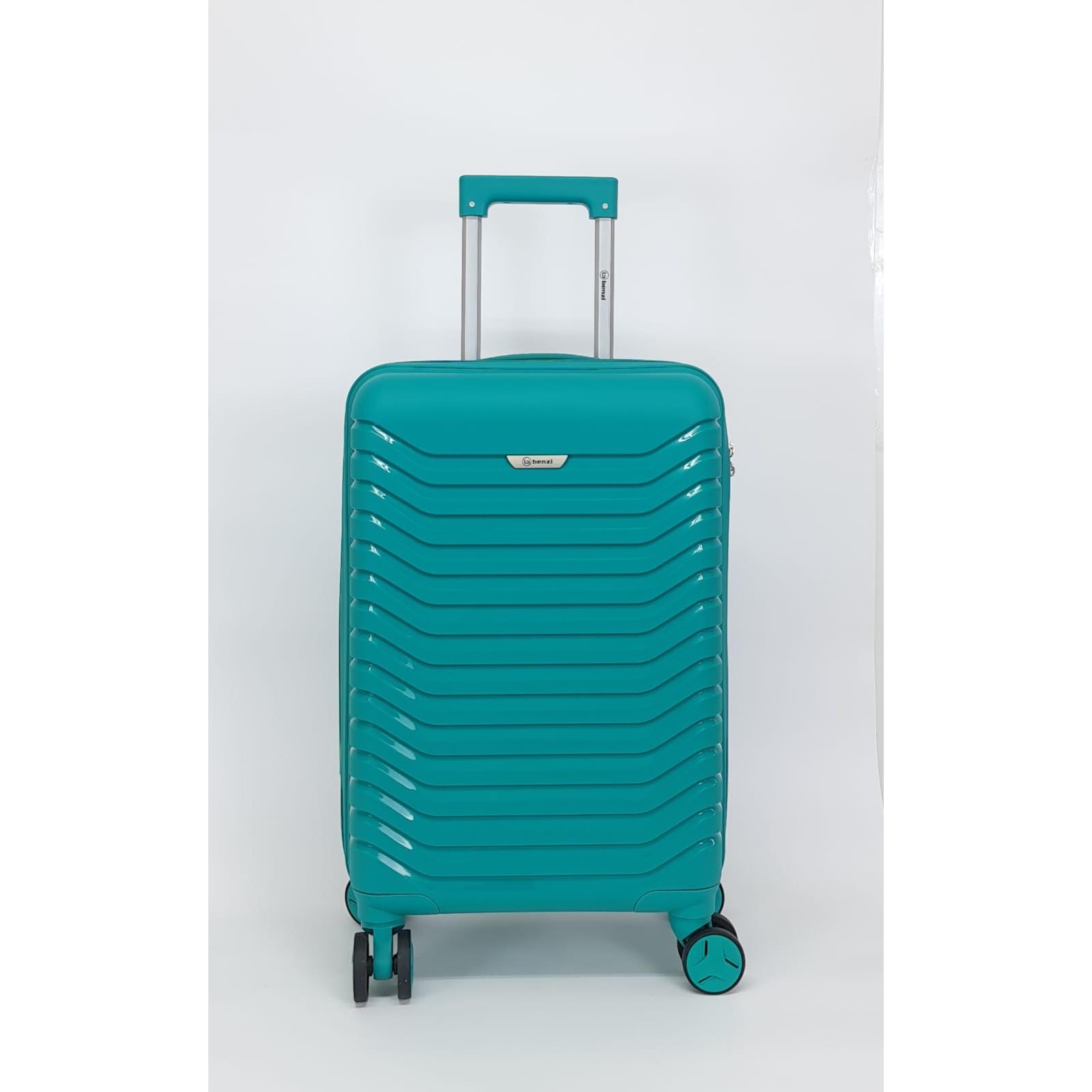 Maleta de cabina barata( Equipaje de mano) Benzi BZ5820 de polipropileno verde 55 x 39 x 20 muy ligera 2.4 kg. 4 ruedas dobles giratorias 360º. Cerradura integrada de combinación . Excelente relación calidad-precio. (Color Verde)
