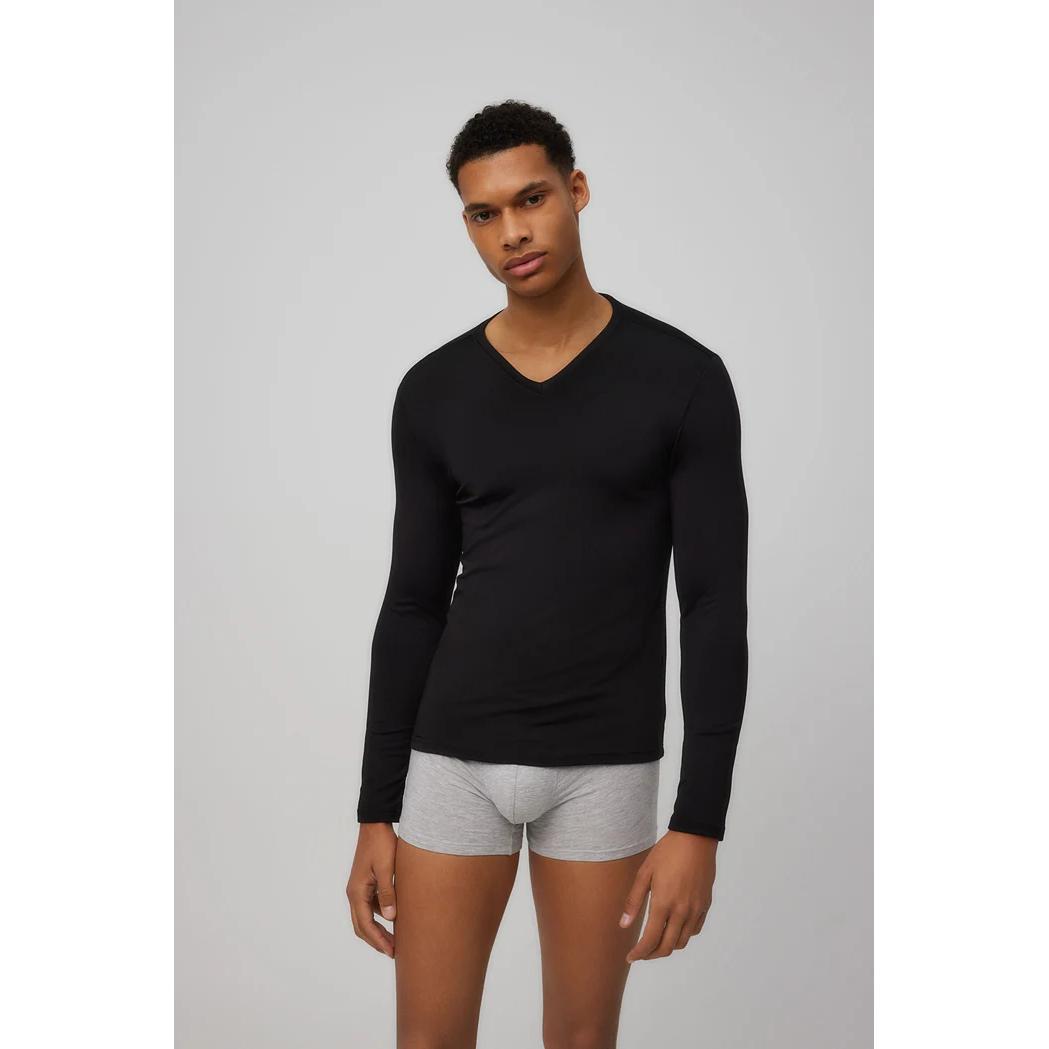 Camiseta Térmica Ysabel Mora Negra de Hombre con Cuello en Pico 70101: Comodidad y Estilo para el Invierno