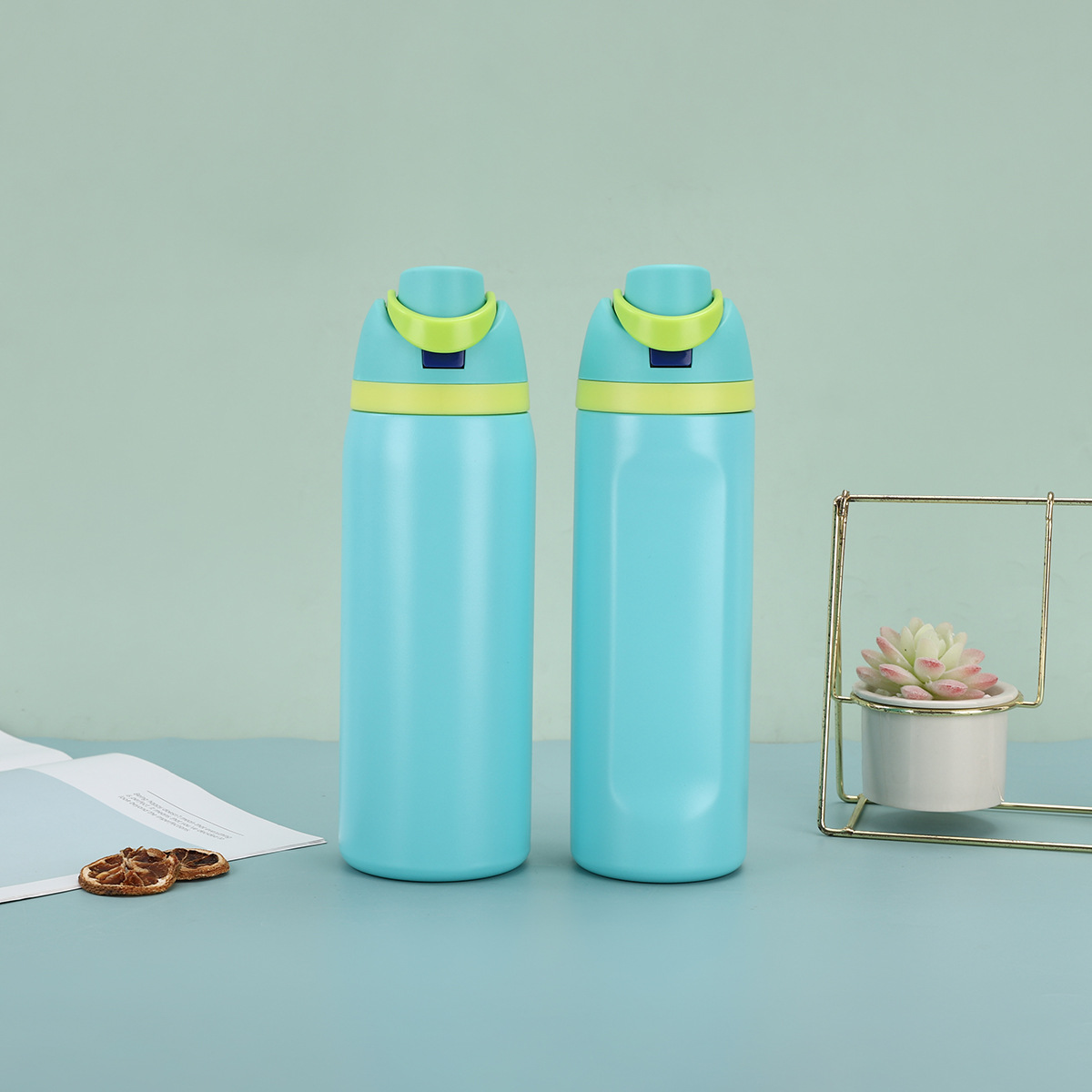 TK Botella de agua de acero inoxidable con aislamiento de 1 piezas con paja para deportes, viajes y Escuela Botella de agua deportiva sin BPA, 24 oz, denim