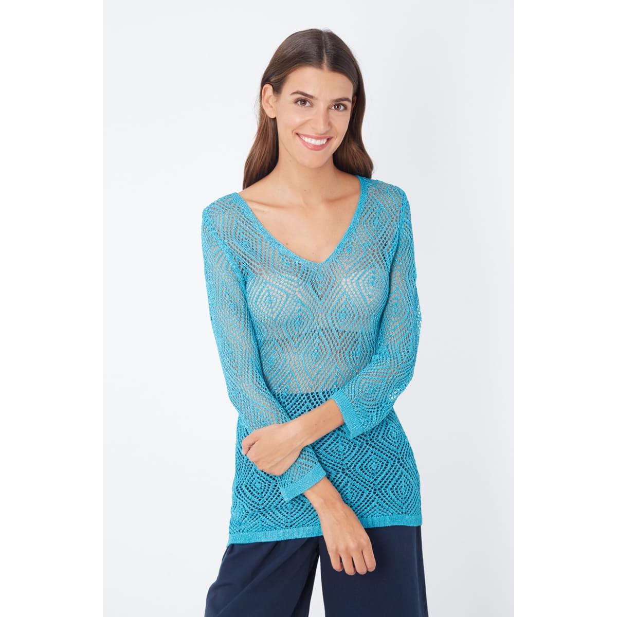 Jersey de algodón calado con cuello pico y manga larga. Ligero, transpirable y versátil para looks cómodos y elegantes en Banbat. REF: 6642