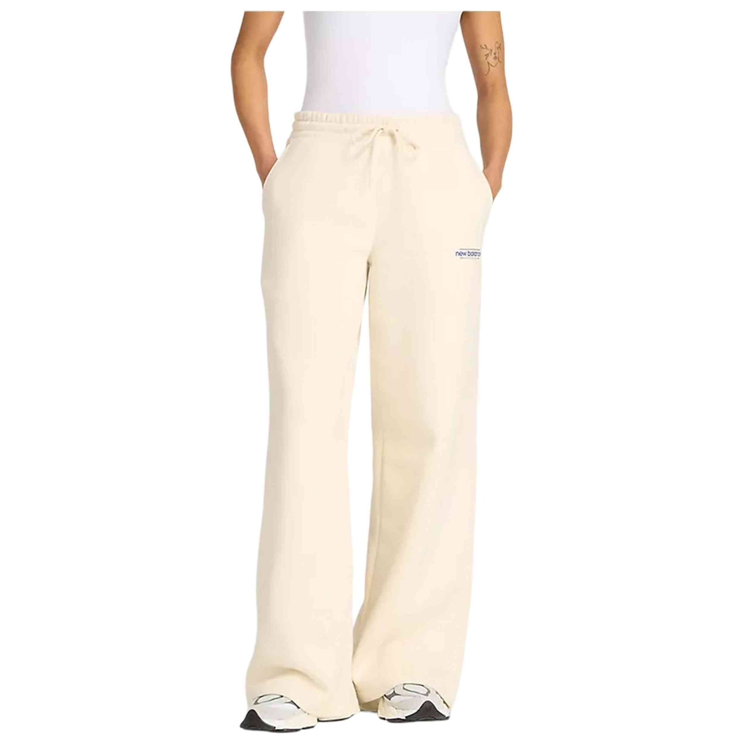 Pantalon Largo New Balance modelo WP53903 para Mujer en color Beige
