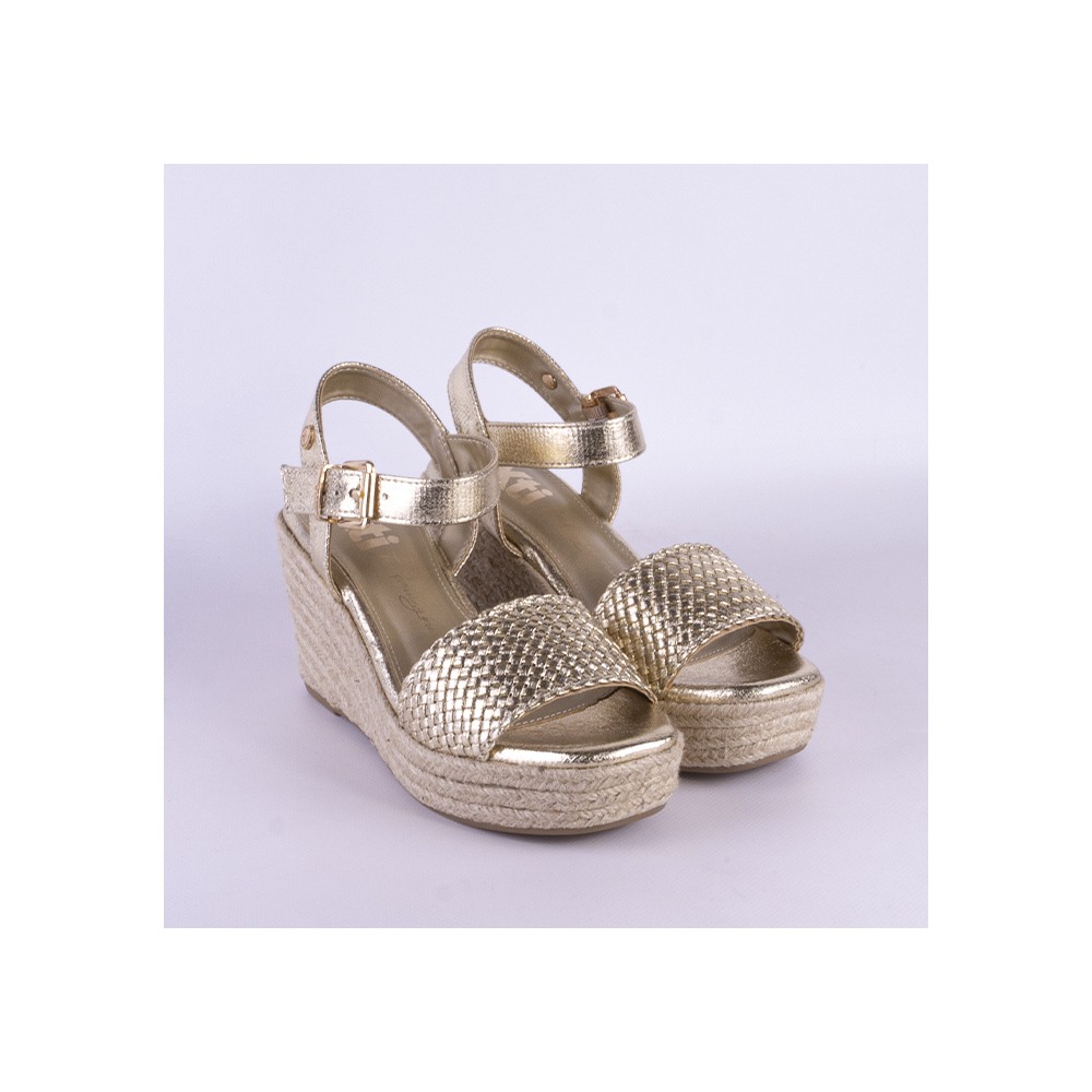 SANDALIA MUJER XTI ORO 56122