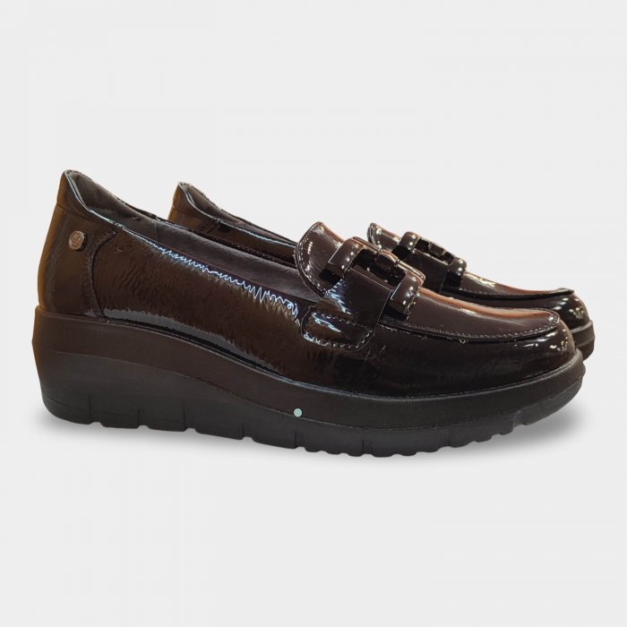 Mysoft - Mocasines Mysoft de cuña para mujer con cadena decorativa, efecto charol negro y suela ligera