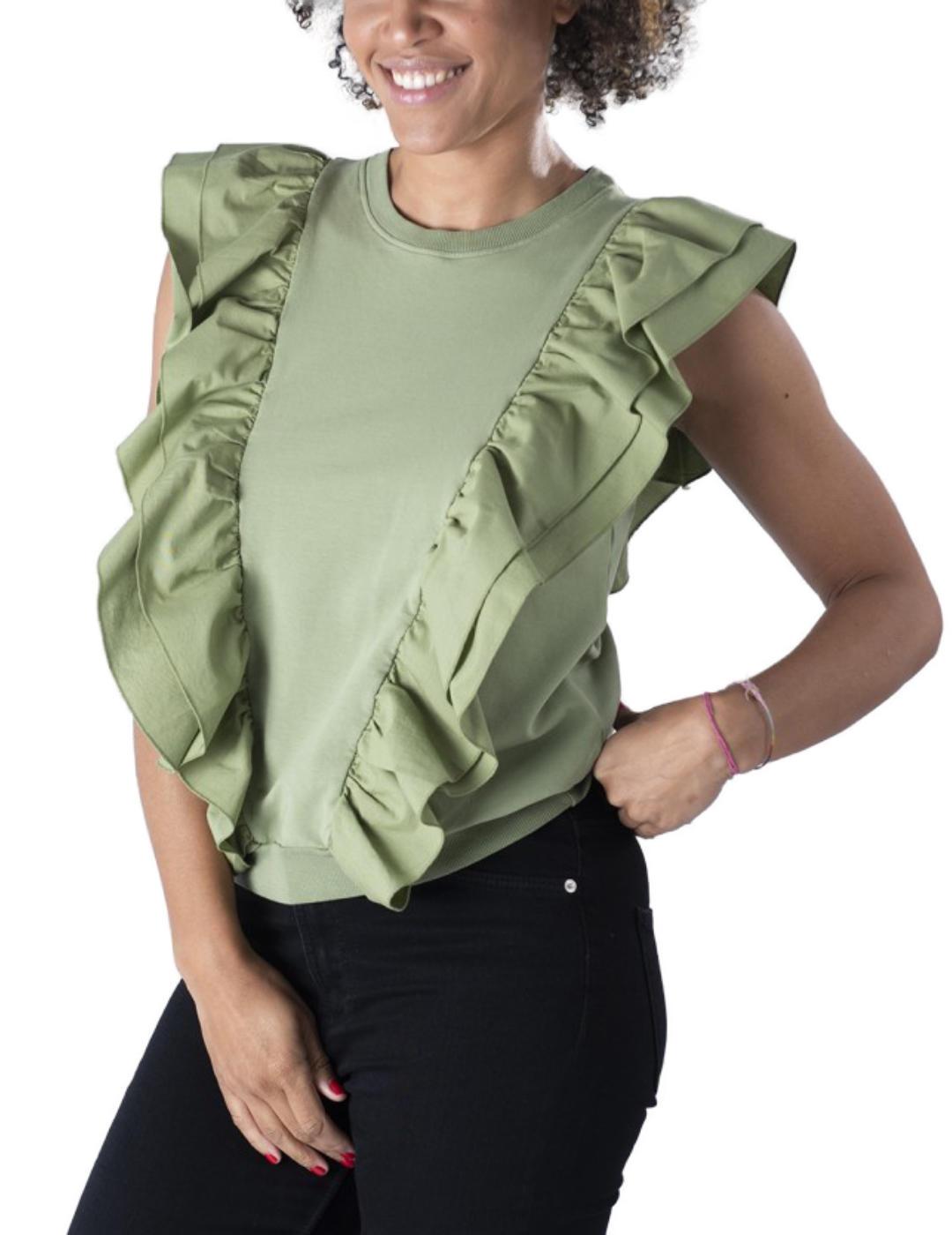 Camiseta Animosa Avispada verde volante para mujer