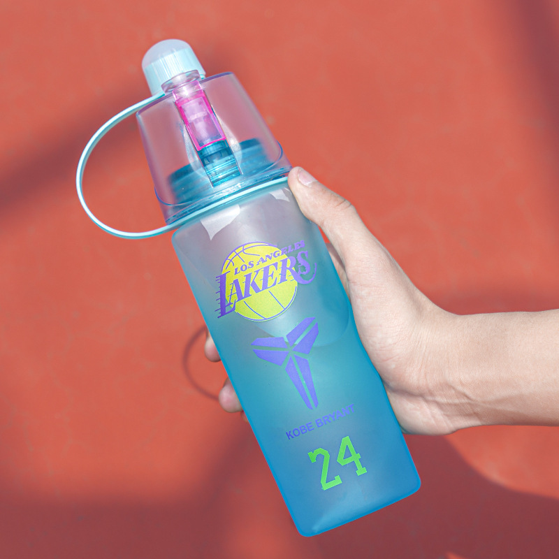 Botella Deportiva con Boquilla de Spray - Cantimplora Antigolpes de Gran Capacidad para Exteriores (Verano/Material Plástico)--600ml