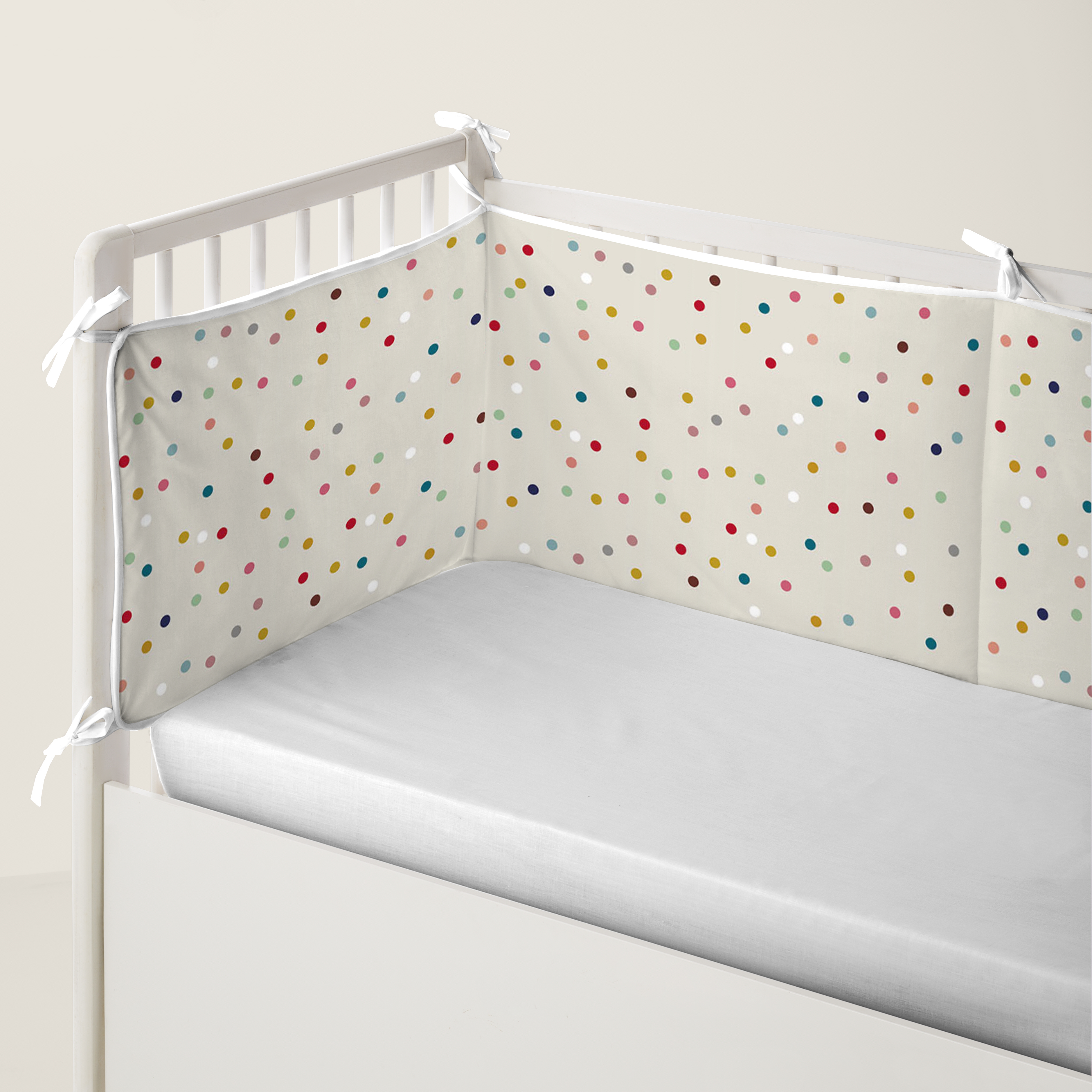 HACIENDO EL INDIO - Protector de Cuna Chichonera 100% Algodón - Protector Acolchado Antigolpes con Cintas de Sujeción - Medida 60x60x60+40 cm - 32 Modelos - Fabricado en España