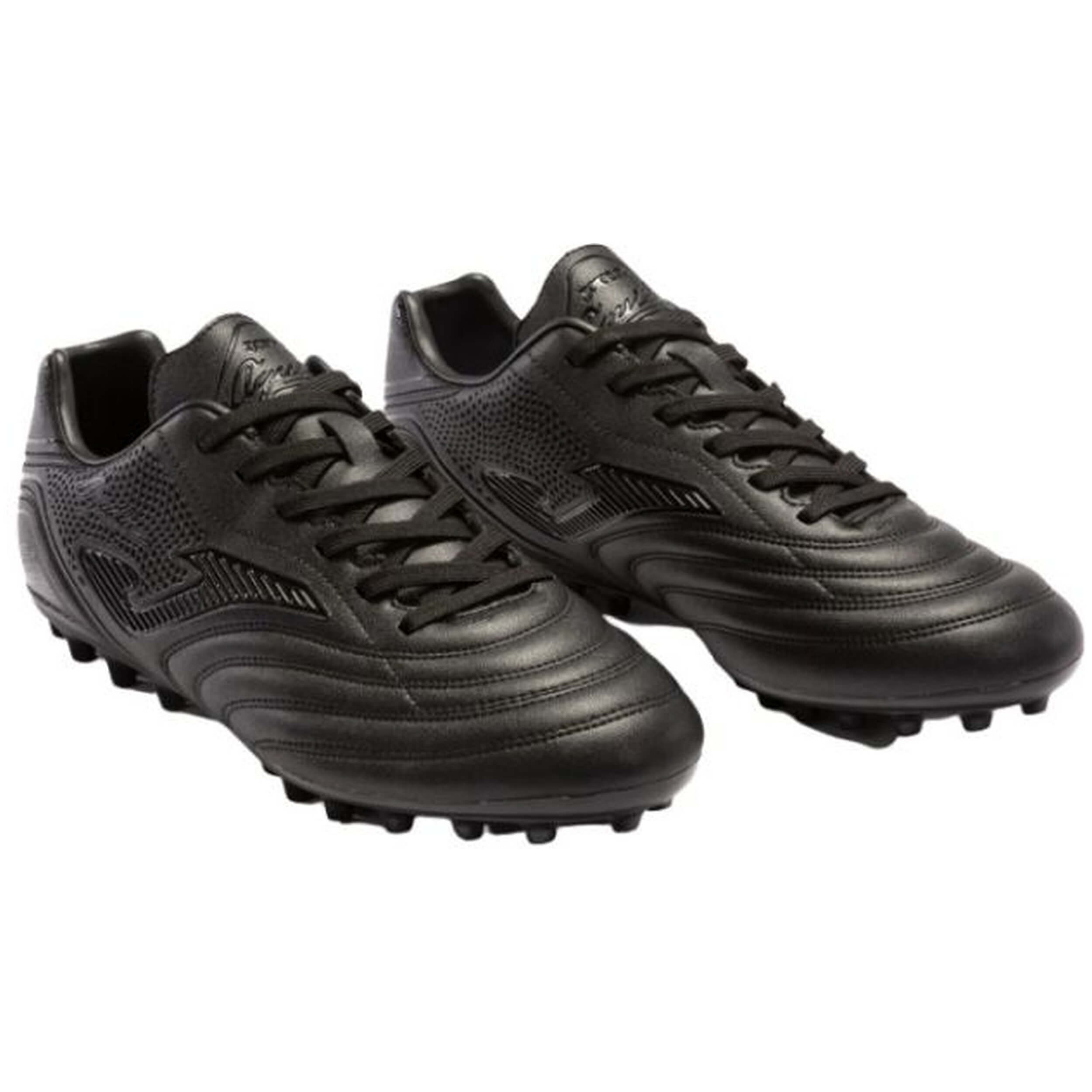 Zapatillas marca Joma modelo Agus2321Ag para hombre en color negro