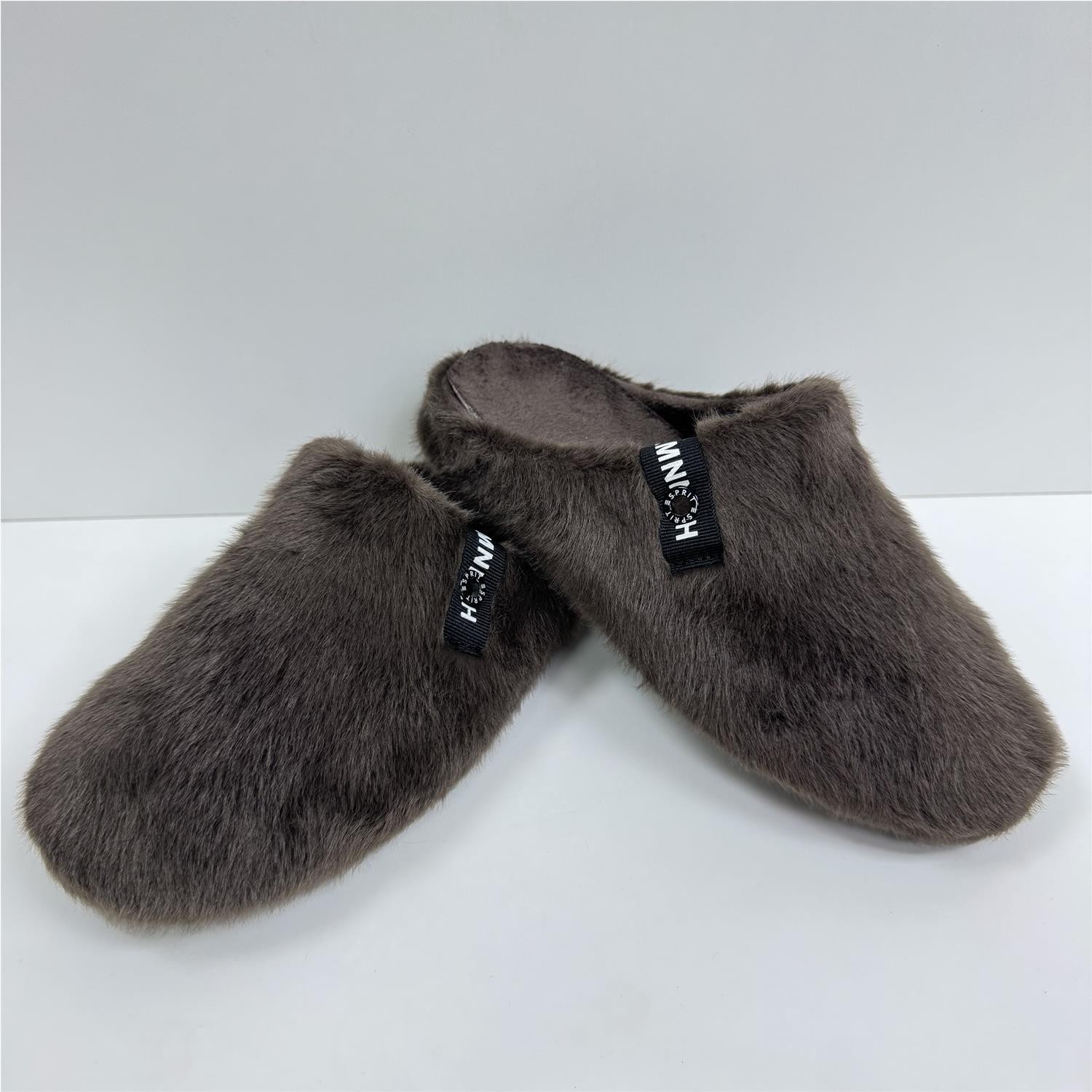 Zapatilla Pelos Marron
