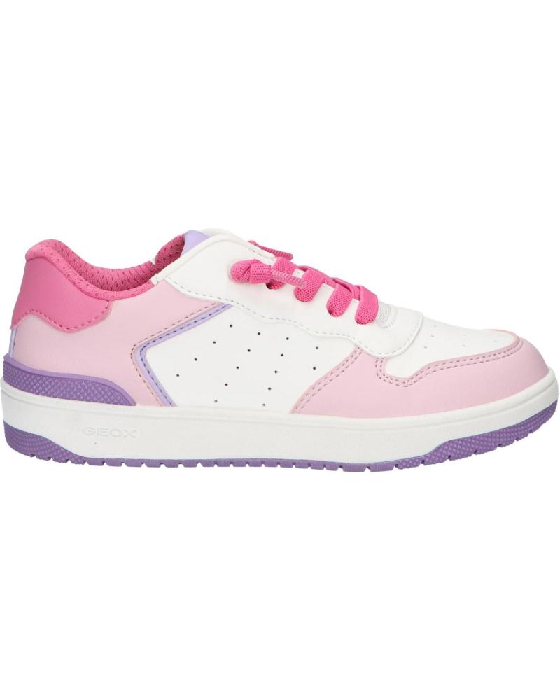 Geox women's casual sneakers in white, made of synthetic leather and canvas, breathable textile lining, adjustable lace-up closure, comfortable women's shoes for autumn and spring, versatile footwear for everyday style.