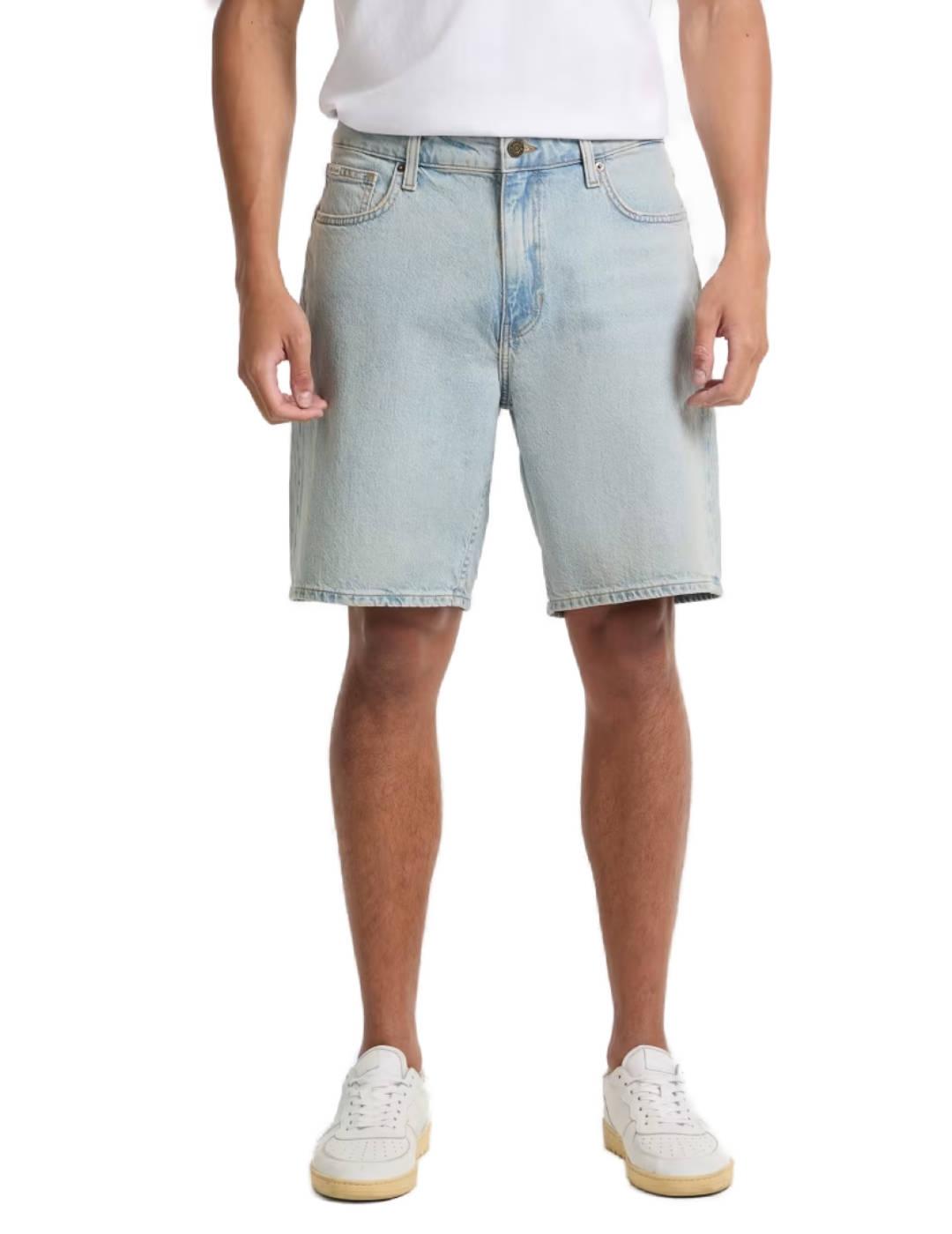 Bermuda Guess Regular denim claro