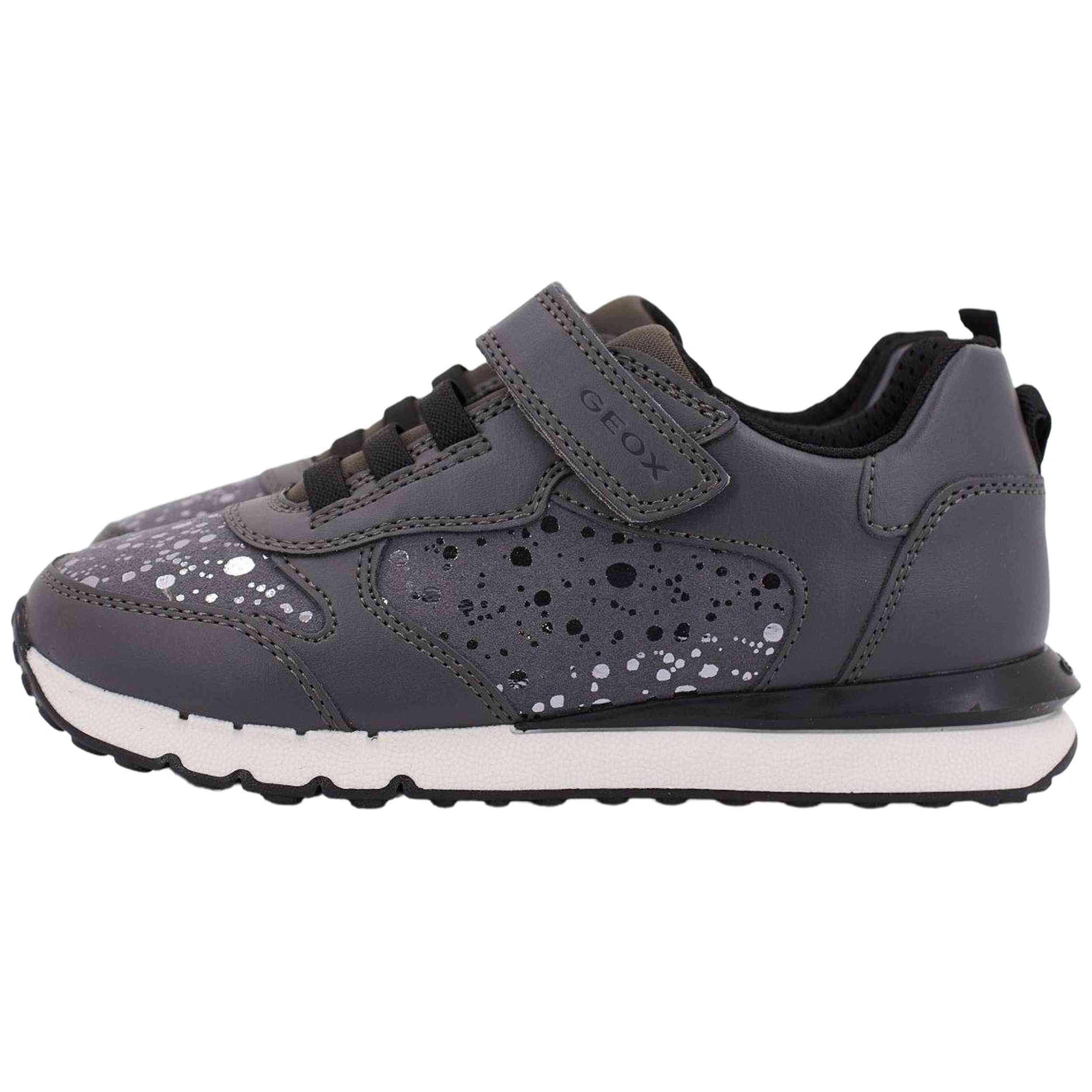 Zapatillas Geox modelo Fastics para Niños en color Gris