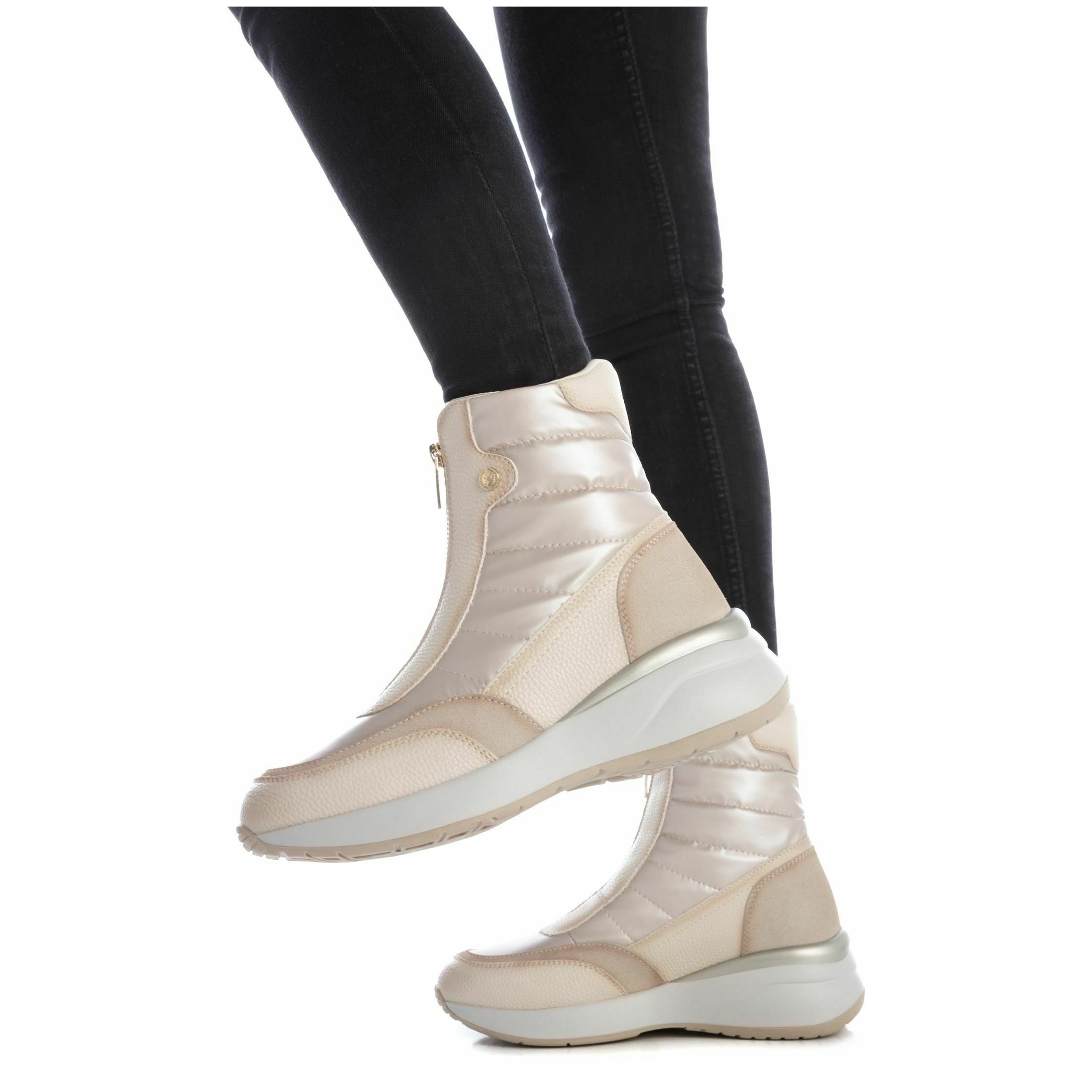 Botines Xti para Mujer en color Beige