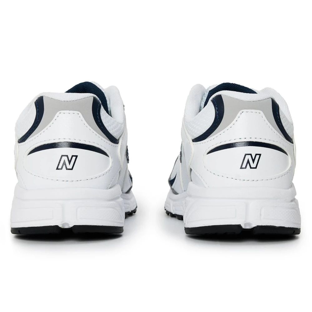 New Balance - Zapatillas 408 Junior para niños, deportivas ligeras y resistentes con diseño aerodinámico ideal para uso diario y actividades de ocio