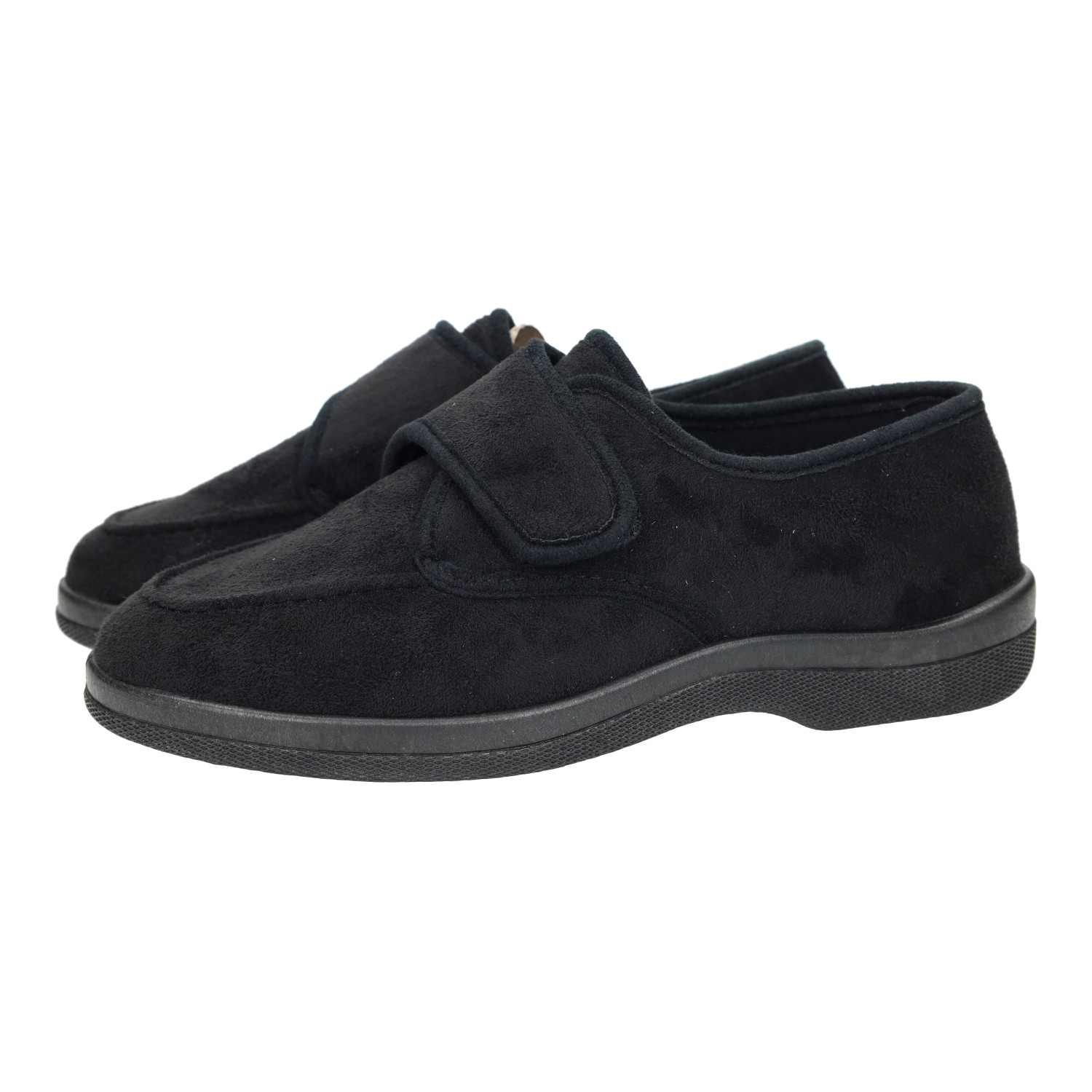 Zapatillas marca DOCTOR CUTILLAS para hombre en color negro. Zapatilla negra de licra para hombre,  y suela de goma, ajuste óptimo al pie. Hechas en España por Doctor Cutillas