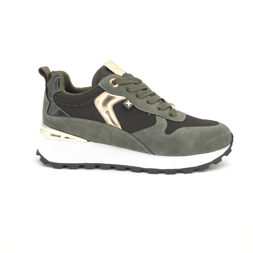 Deportivo Xti para mujer, mod.142961, Deportivo Xti con detelles dorados