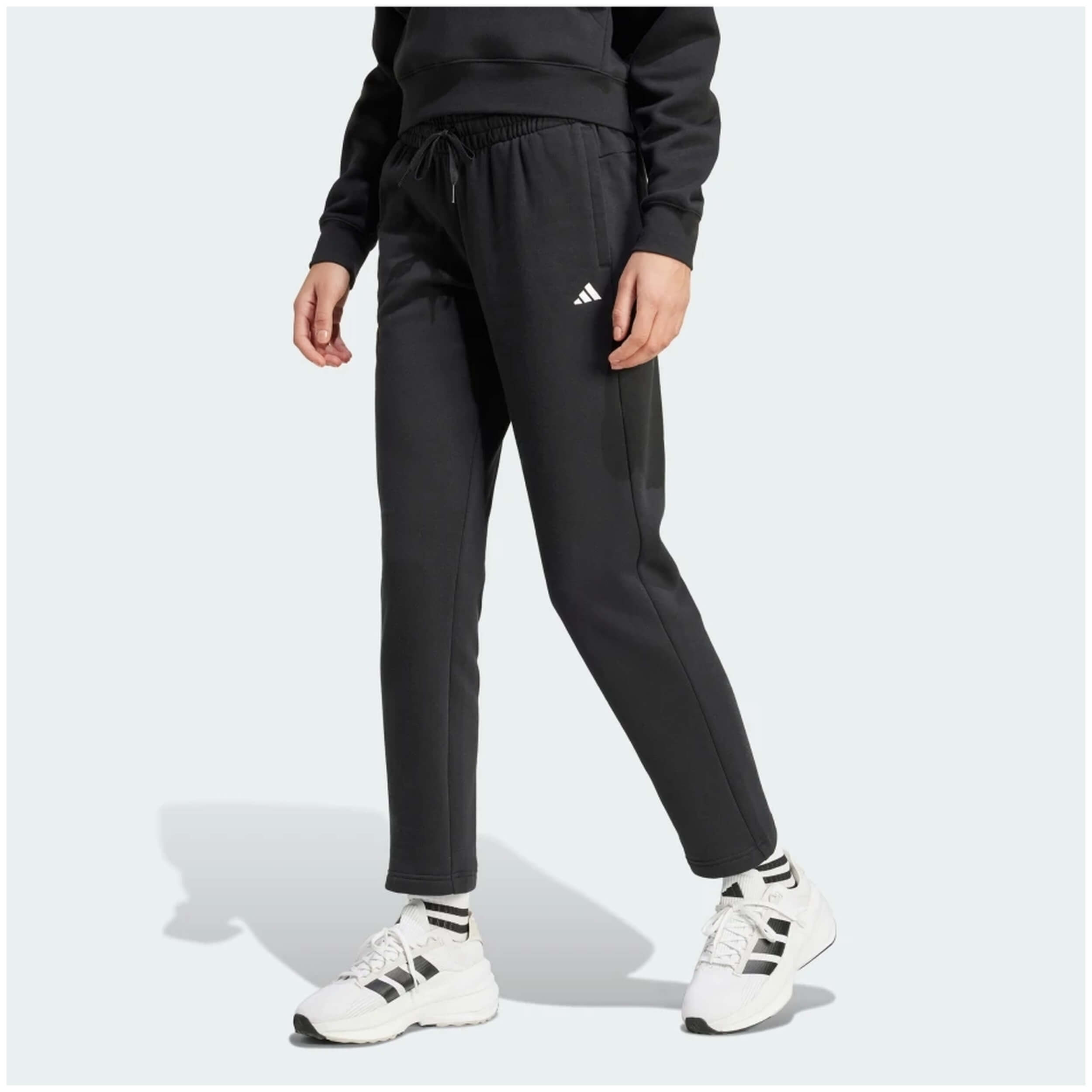 Pantalon De Chandal Adidas modelo IW0221 para Mujer en color Negro