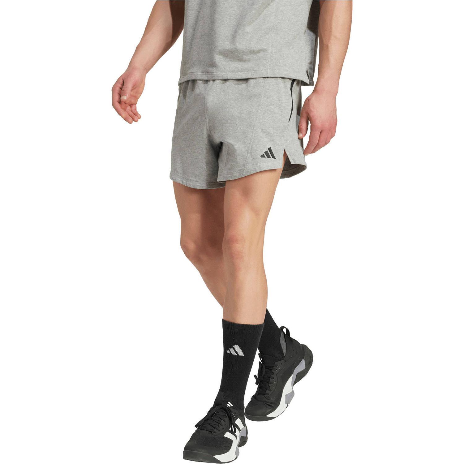 D4T X SHORTS 5