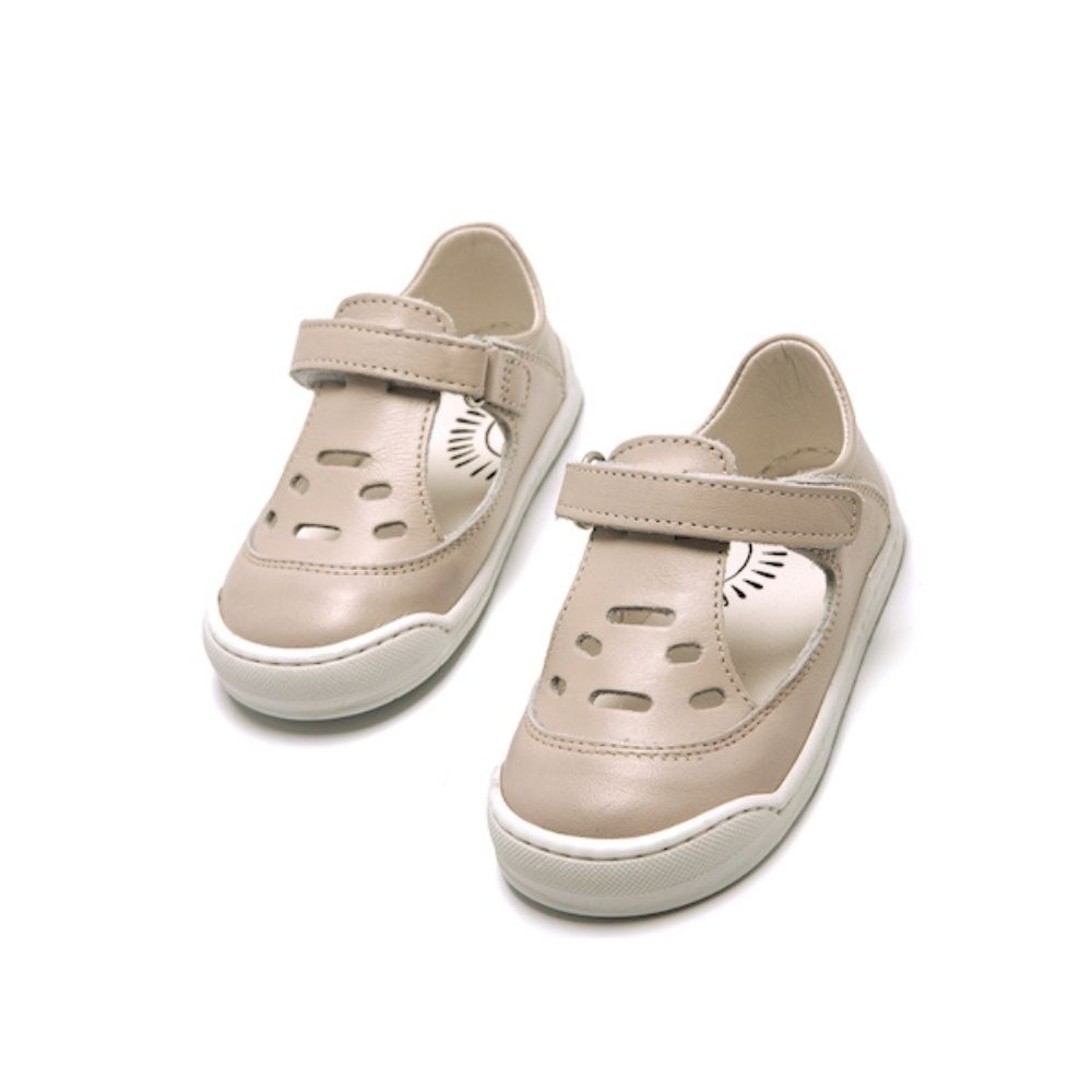 Sandalias Mustang modelo 49061 en color Maquillaje