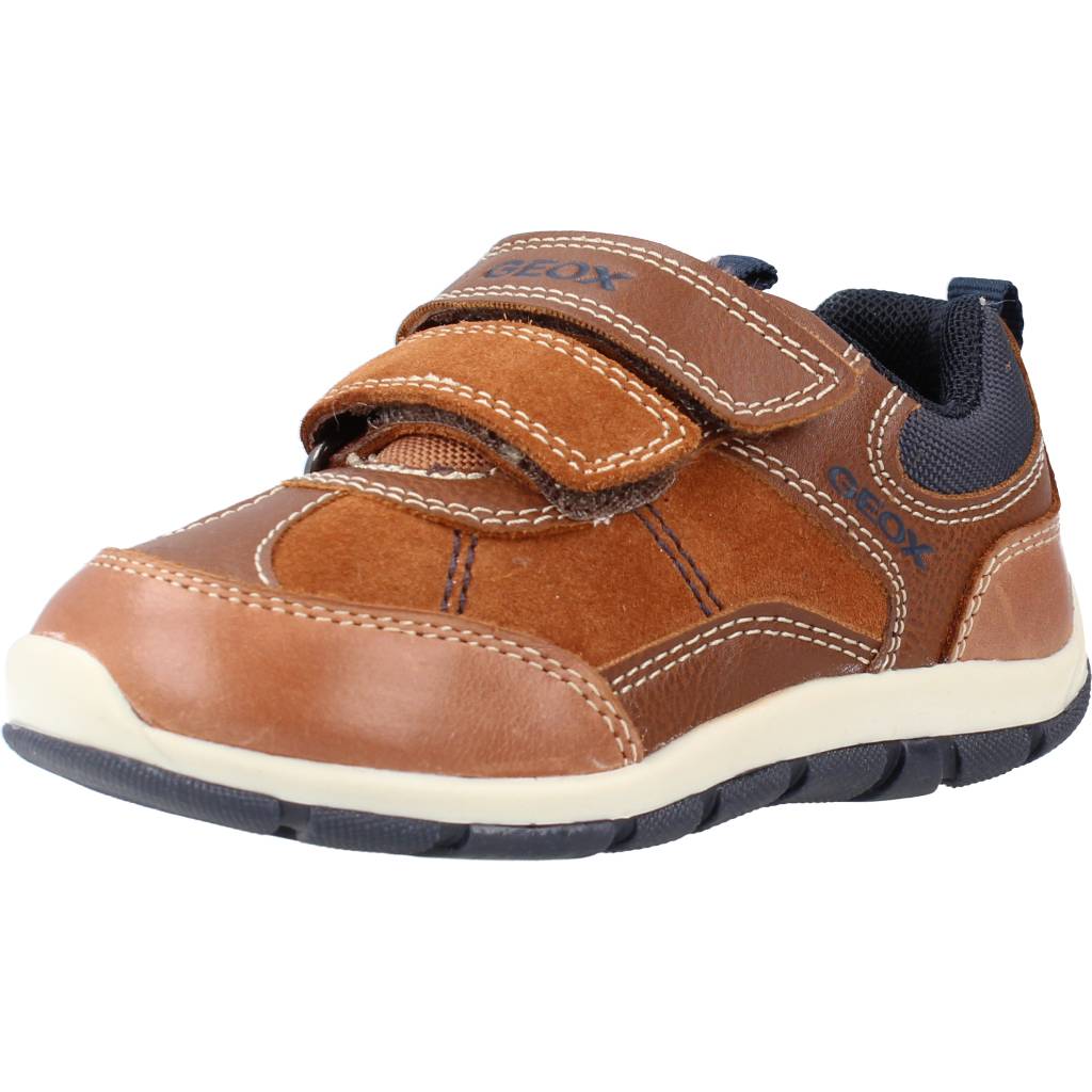 Zapatos Niño Marca Geox Modelo B Shaax A