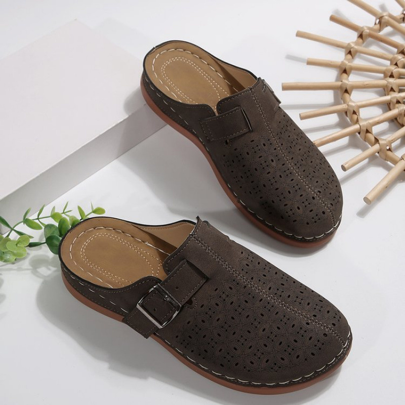 TK Pantuflas casuales de media Caña Baotou de gran tamaño with Suela plana para Mujer, Nueva zapatillas de Playa con Cabeza de metal y Tacón de cuña de color sólido 2025.