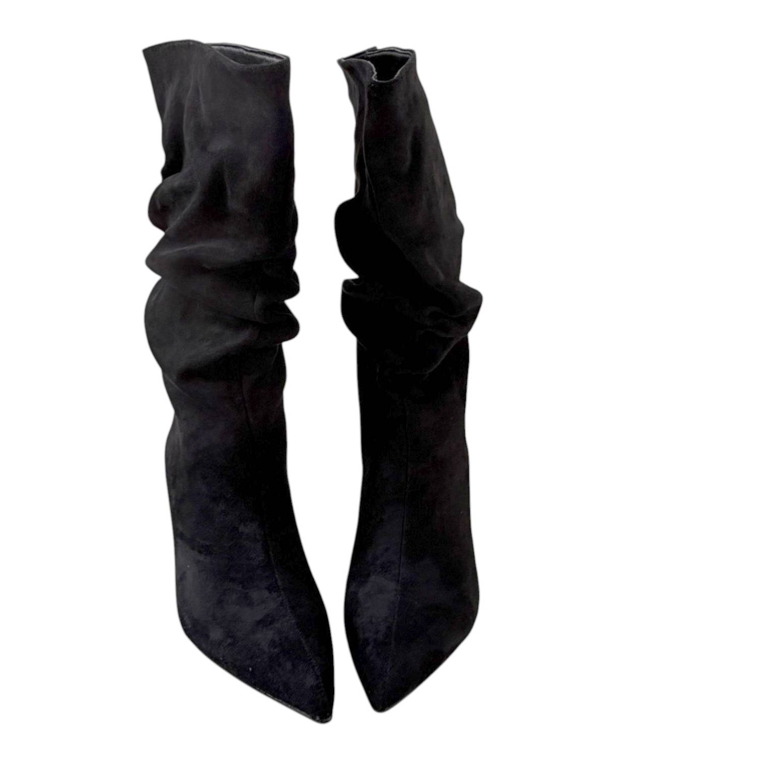 Zapateos - Botines de mujer caña alta antelina suave diseño arrugado tendencia temporada tacón medio elegante look sofisticado actual