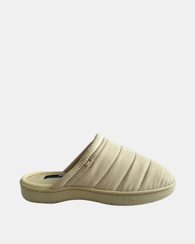 XTI 120467 Zapatillas de casa Mujer Beige