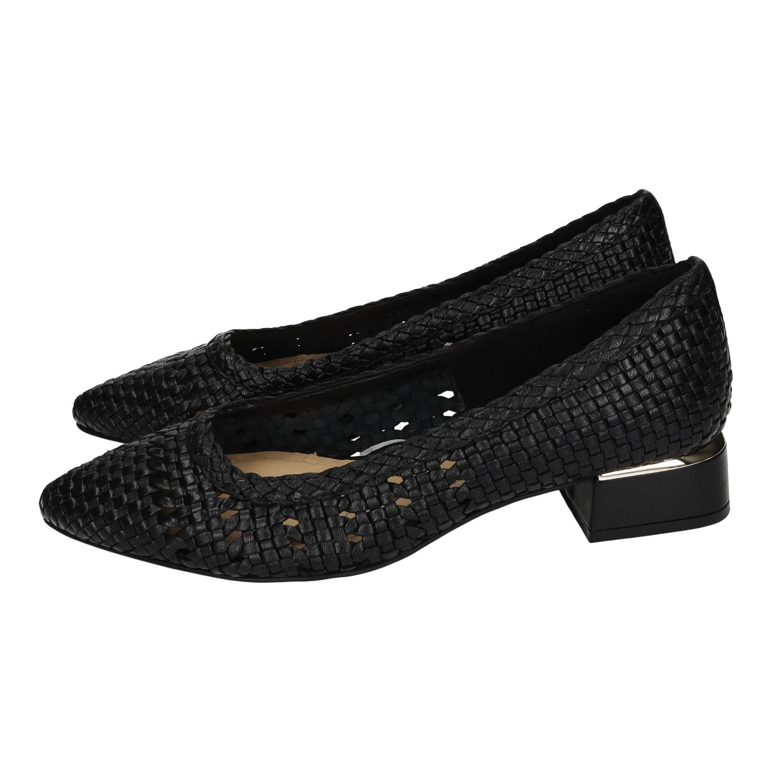 Zapatos Tacón marca GIOSEPPO para mujer en color negro. Calzado salón de piel negro trenzado artesanal, tacón bajo cómodo, plantilla acolchada y piso flexible
