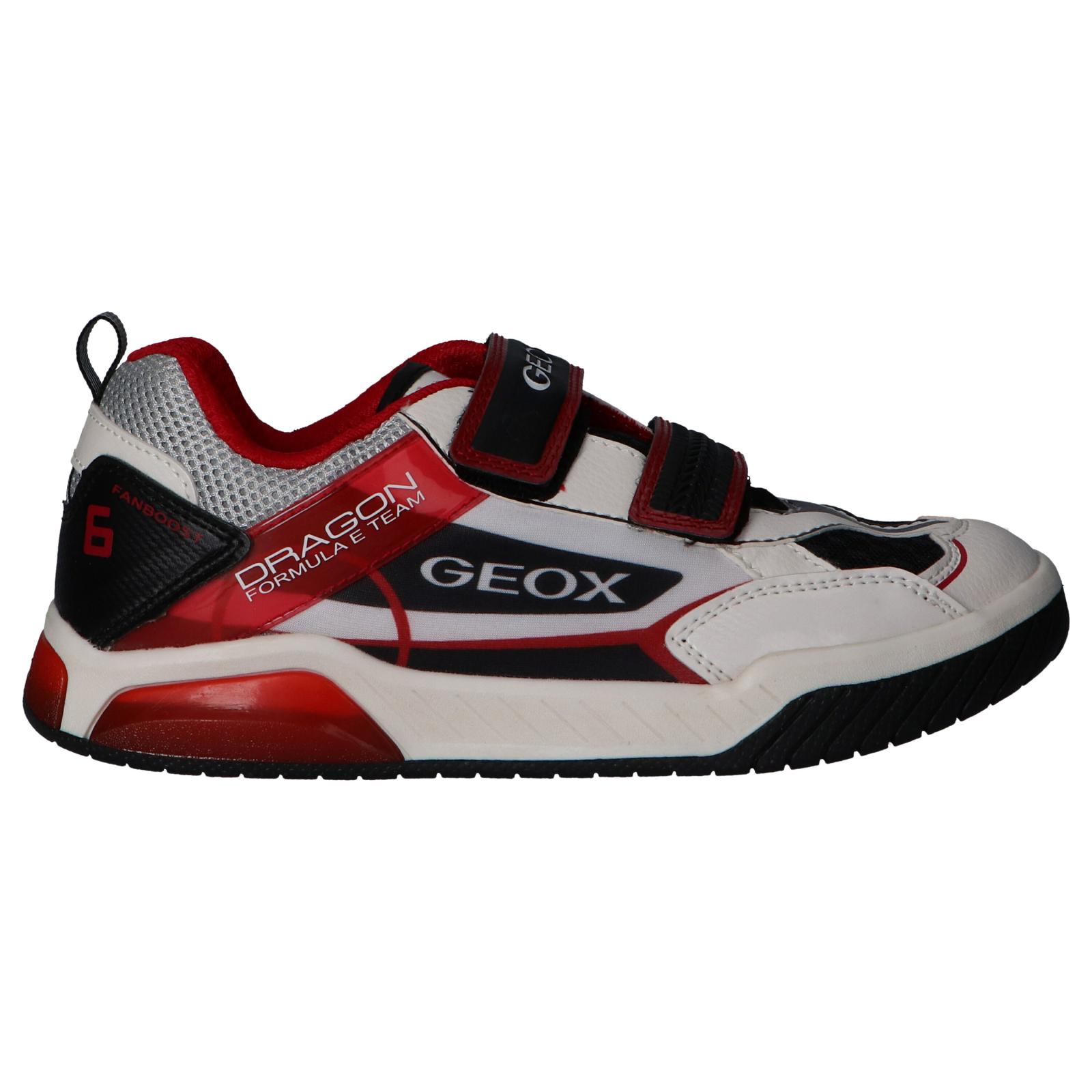Geox J02BRA 014BU J INEK C0050 children's sneakers with cushioned insole, anti-slip sole, flexible design, and LED lights, ideal for active boys for sports and casual wear.
