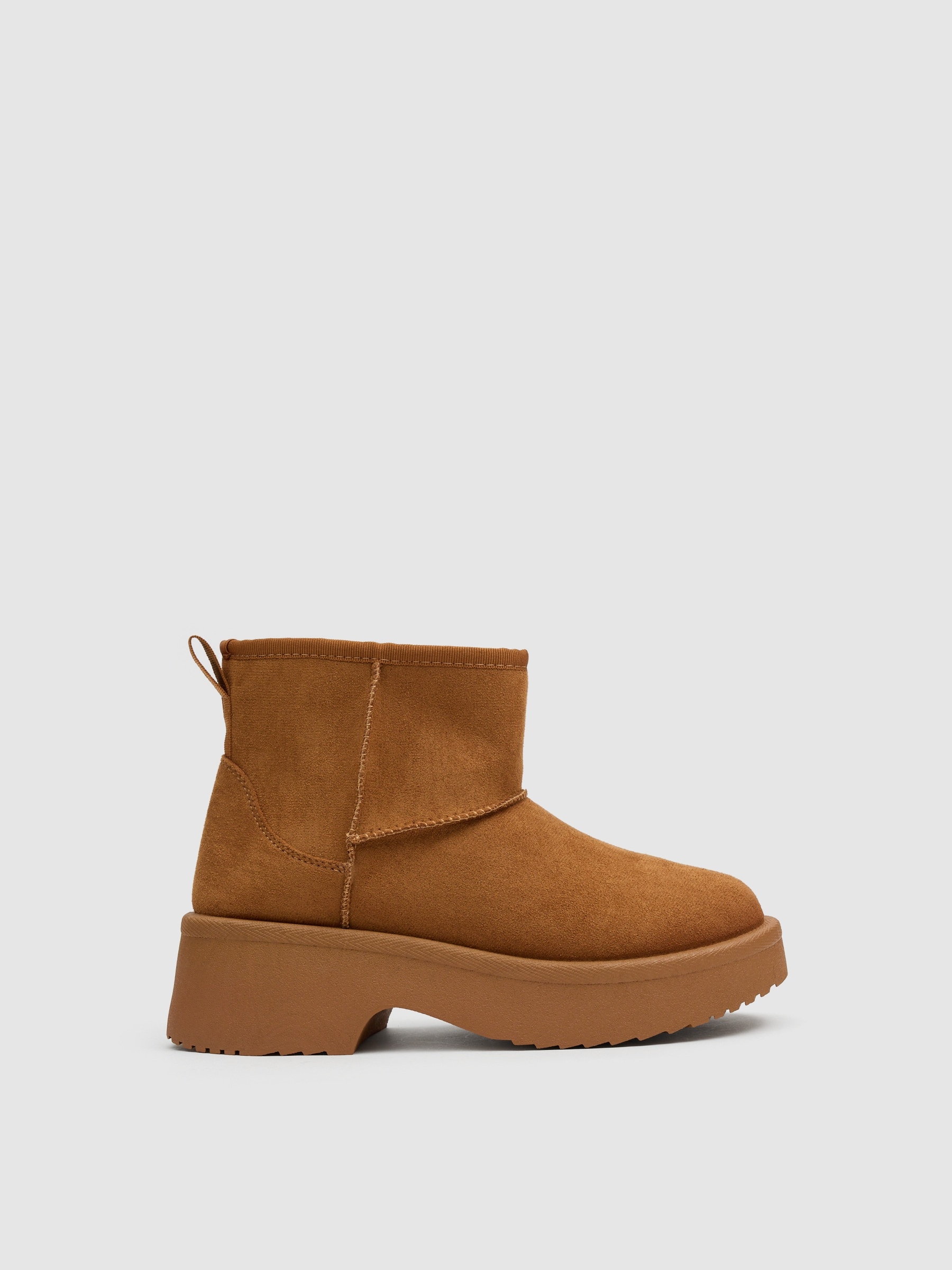 Botines de plataforma con forro de pelo, tacón ancho de 5 cm, ideales para tus outfits de temporada INSIDE