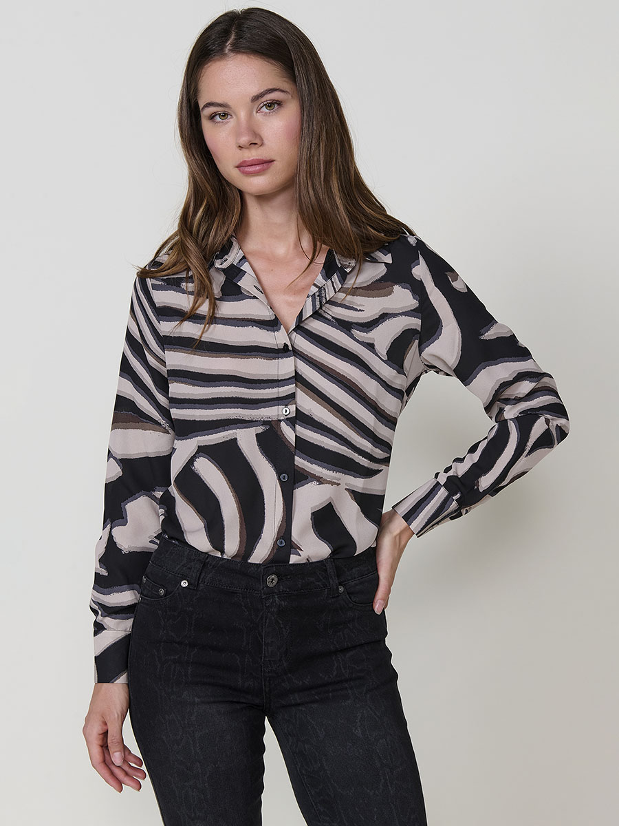 Koroshi - Camisa mujer satinada estampado animal cuello camisero negro, tejido 100% poliéster fluido y brillante para look casual chic o formal